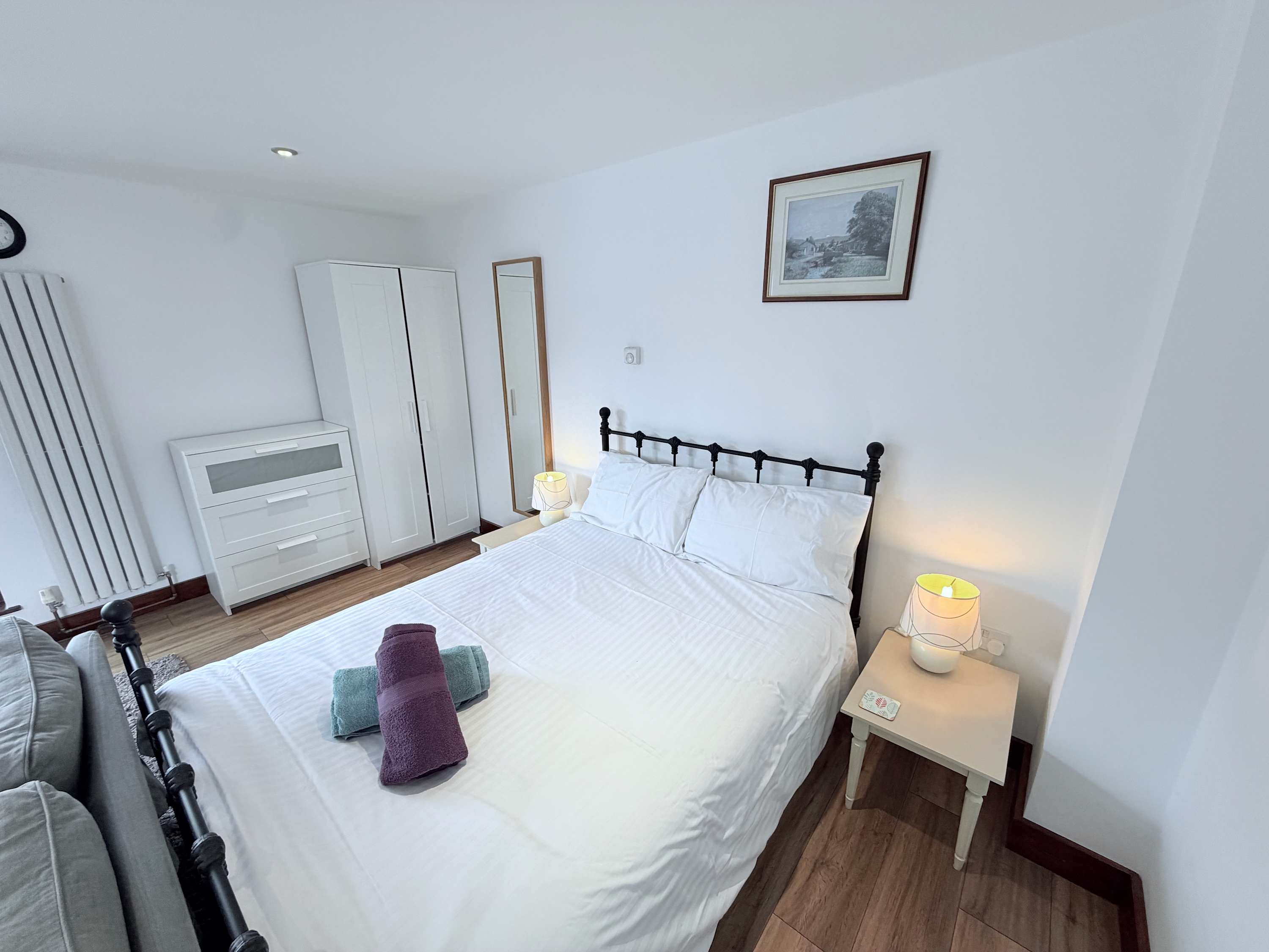 View Millbrook House Apartments 9 - One bedroom, studio ground floor apartment next to Milton Park in High Street OX14 4EL Millbrook House Apartments 9 - One bedroom, studio ground floor apartment next to Milton Park in High Street OX14 4EL - Property image 2 - VivreStays