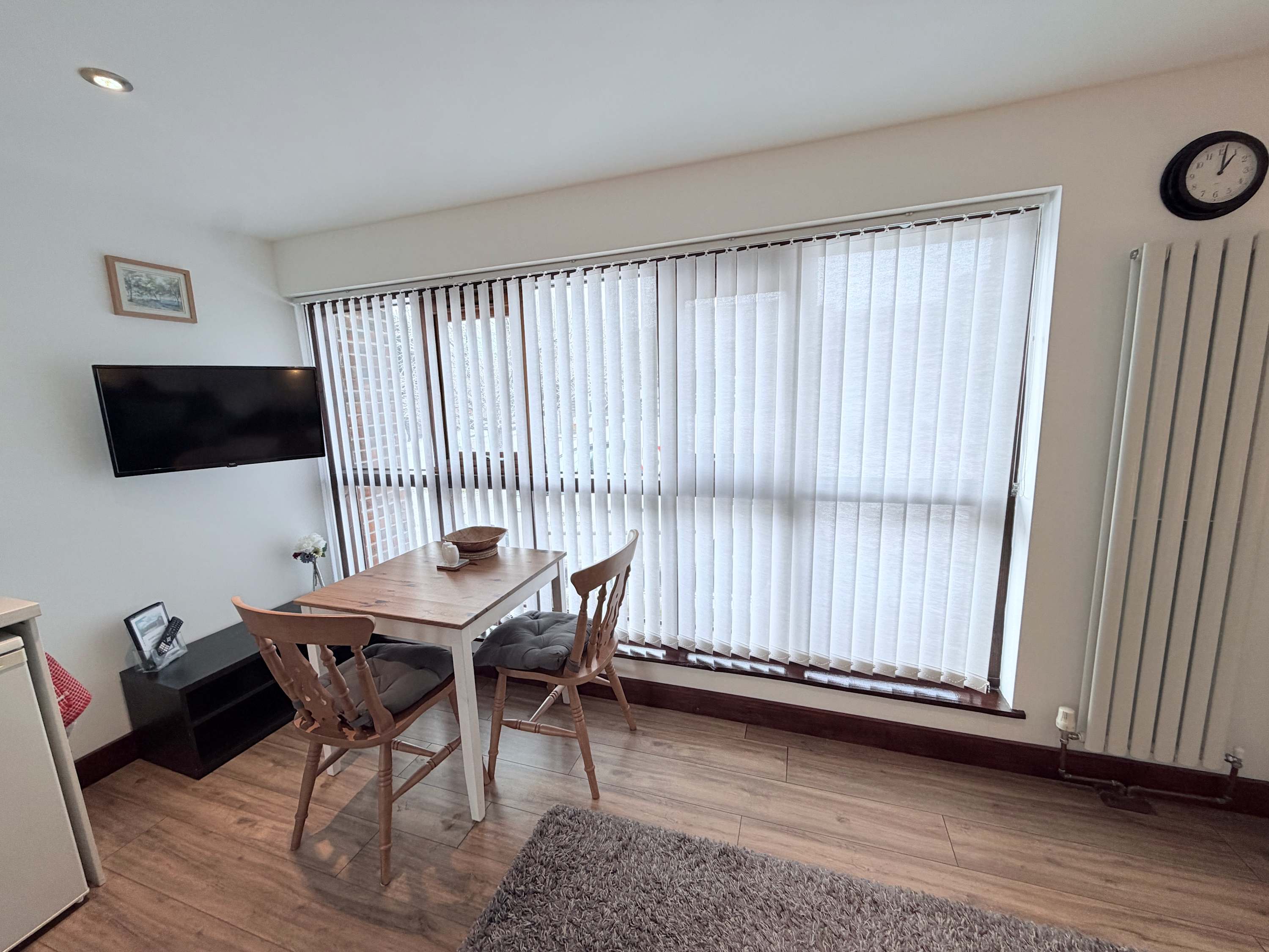 View Millbrook House Apartments 9 - One bedroom, studio ground floor apartment next to Milton Park in High Street OX14 4EL Millbrook House Apartments 9 - One bedroom, studio ground floor apartment next to Milton Park in High Street OX14 4EL - Property image 7 - VivreStays