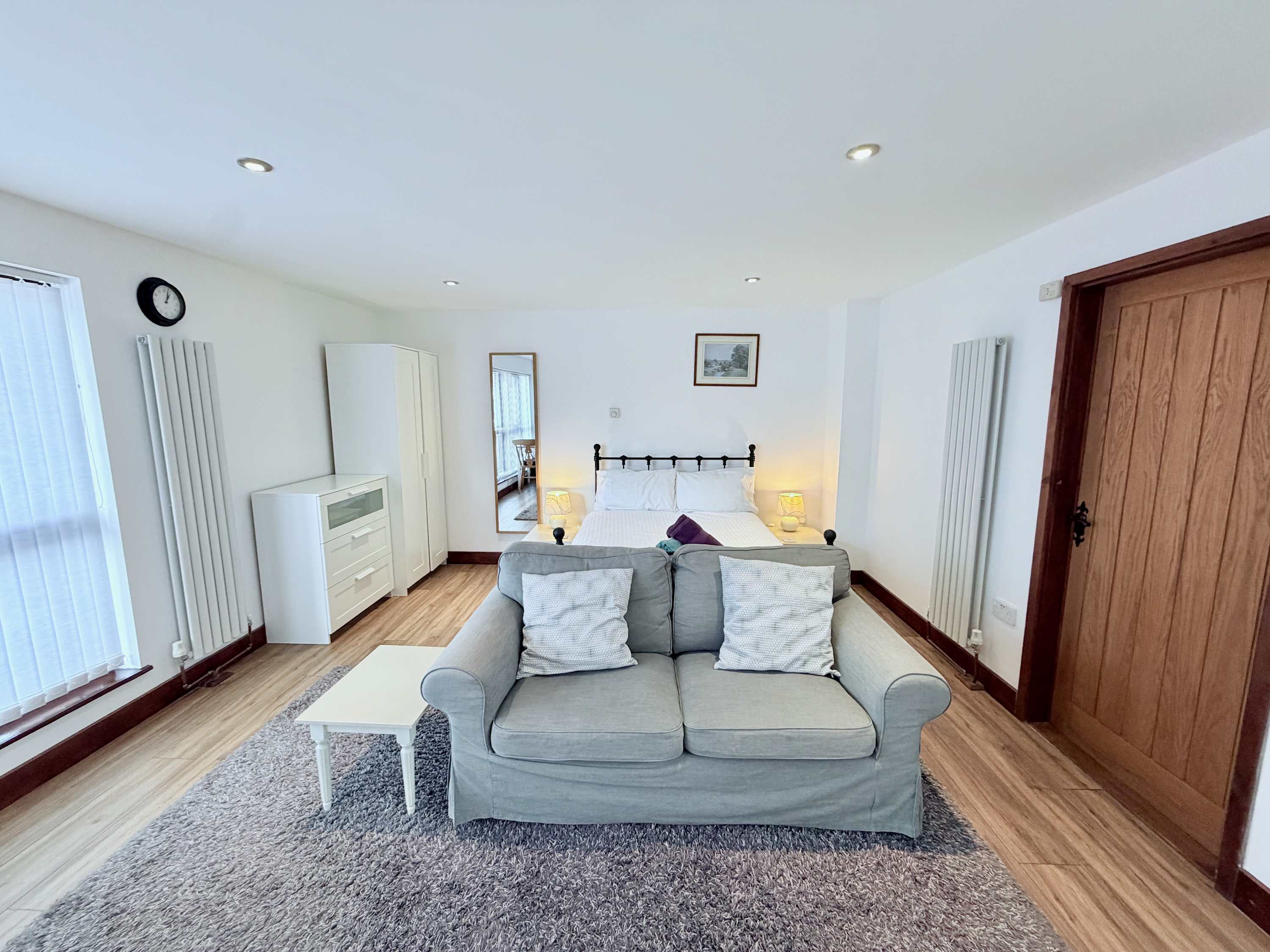 View Millbrook House Apartments 9 - One bedroom, studio ground floor apartment next to Milton Park in High Street OX14 4EL Millbrook House Apartments 9 - One bedroom, studio ground floor apartment next to Milton Park in High Street OX14 4EL - Property image 6 - VivreStays
