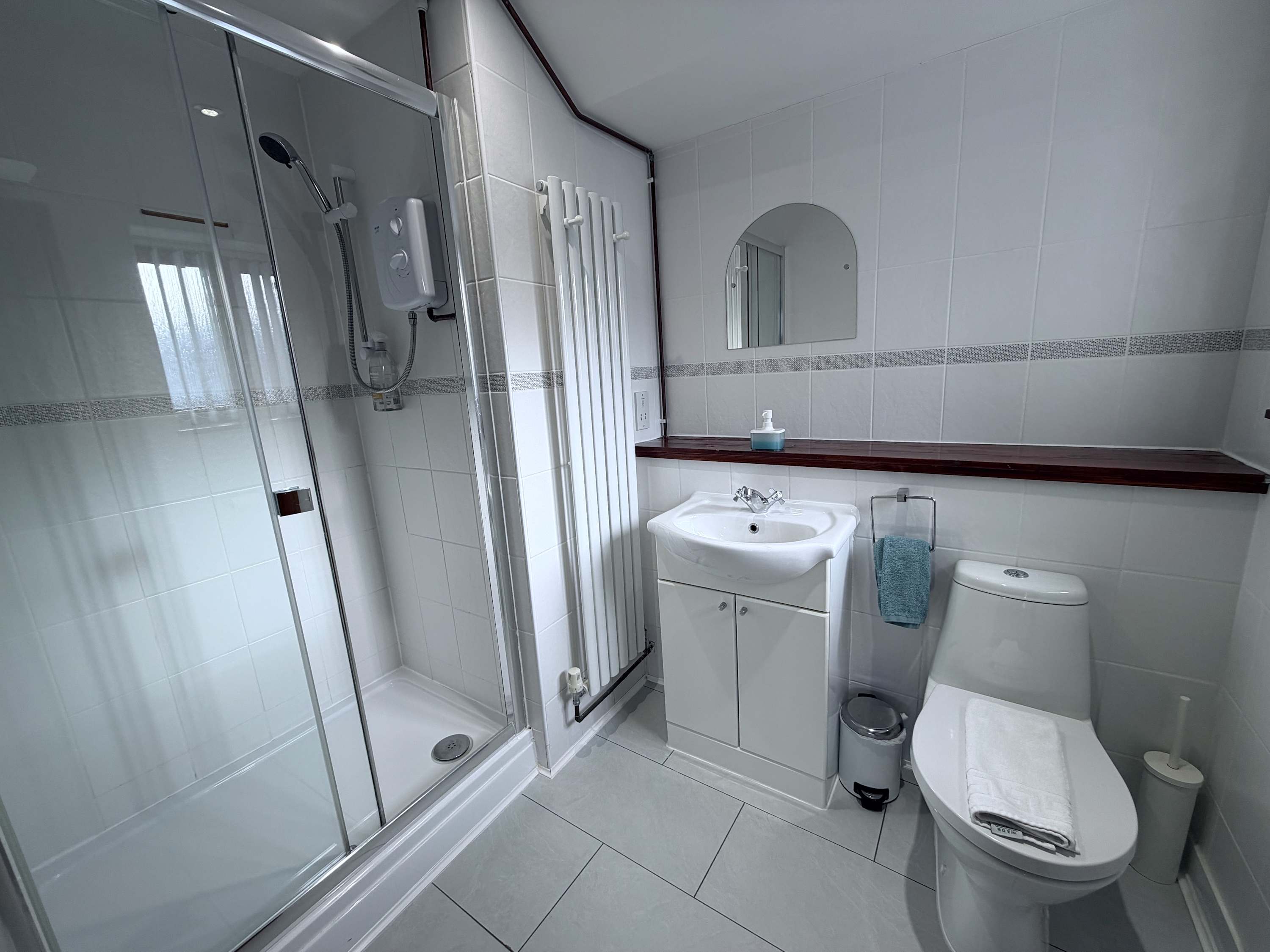 View Millbrook House Apartments 9 - One bedroom, studio ground floor apartment next to Milton Park in High Street OX14 4EL Millbrook House Apartments 9 - One bedroom, studio ground floor apartment next to Milton Park in High Street OX14 4EL - Property image 3 - VivreStays