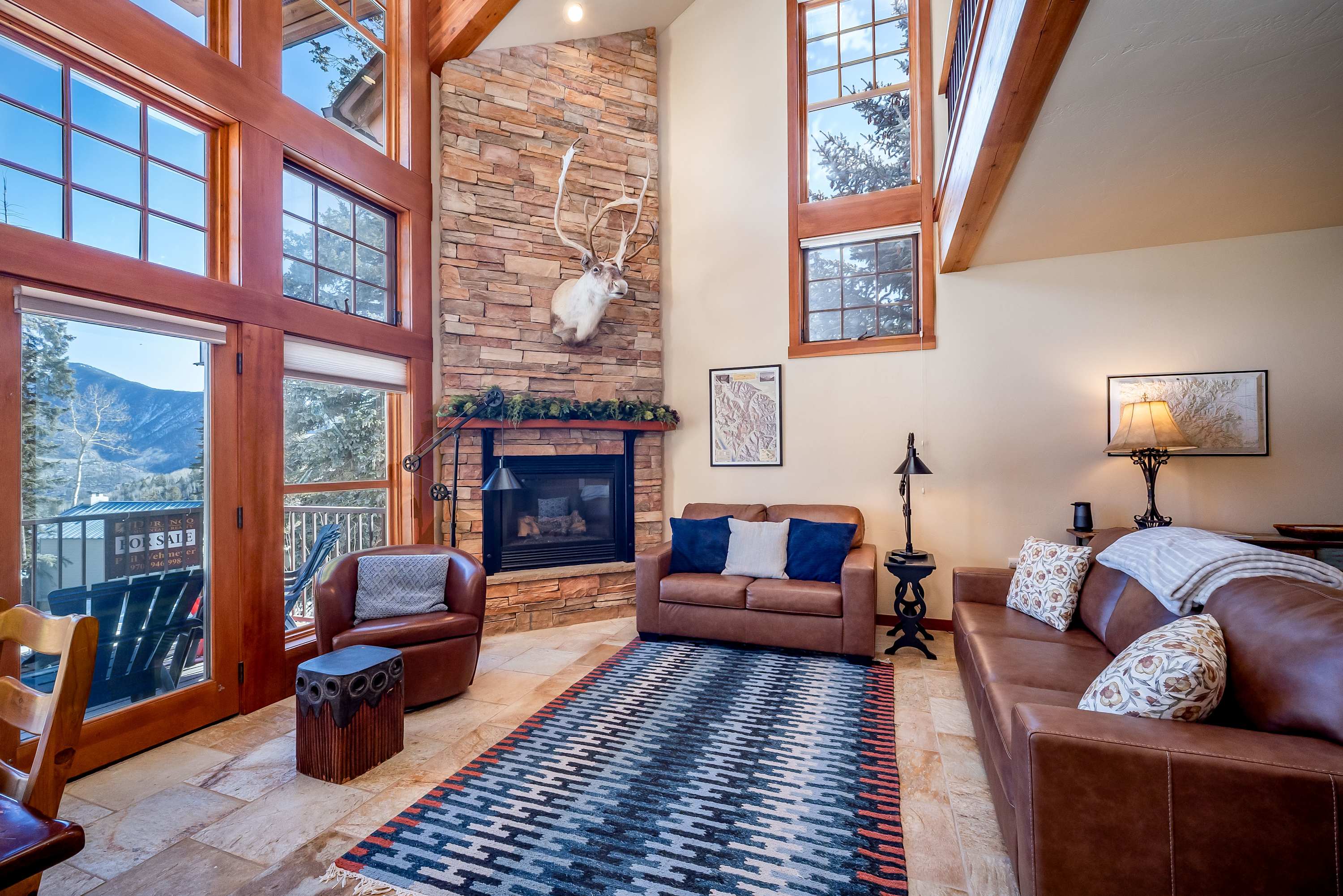 Luxury Elkpoint 1-True Ski-In Ski-Out, Family Villa