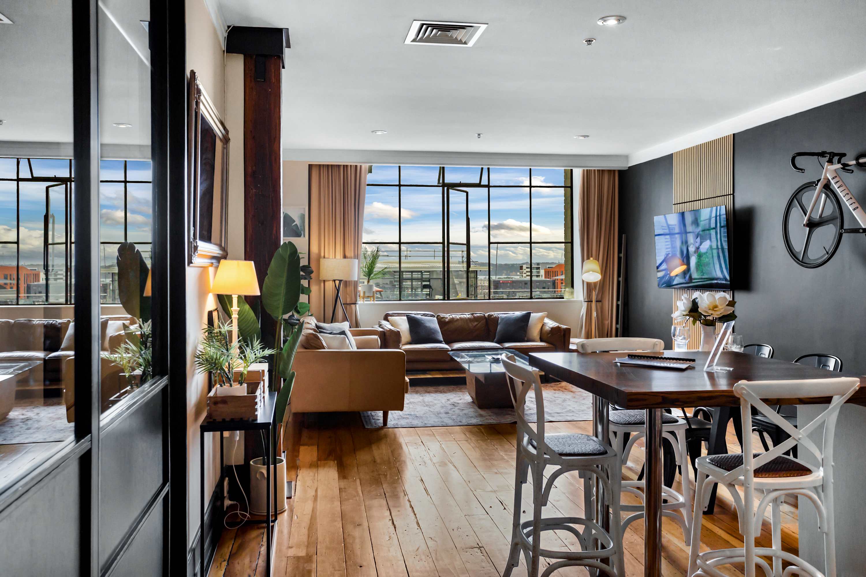 Spacious 2BR in CBD Pool Gym Parking Zodiak Stays | Photo 3