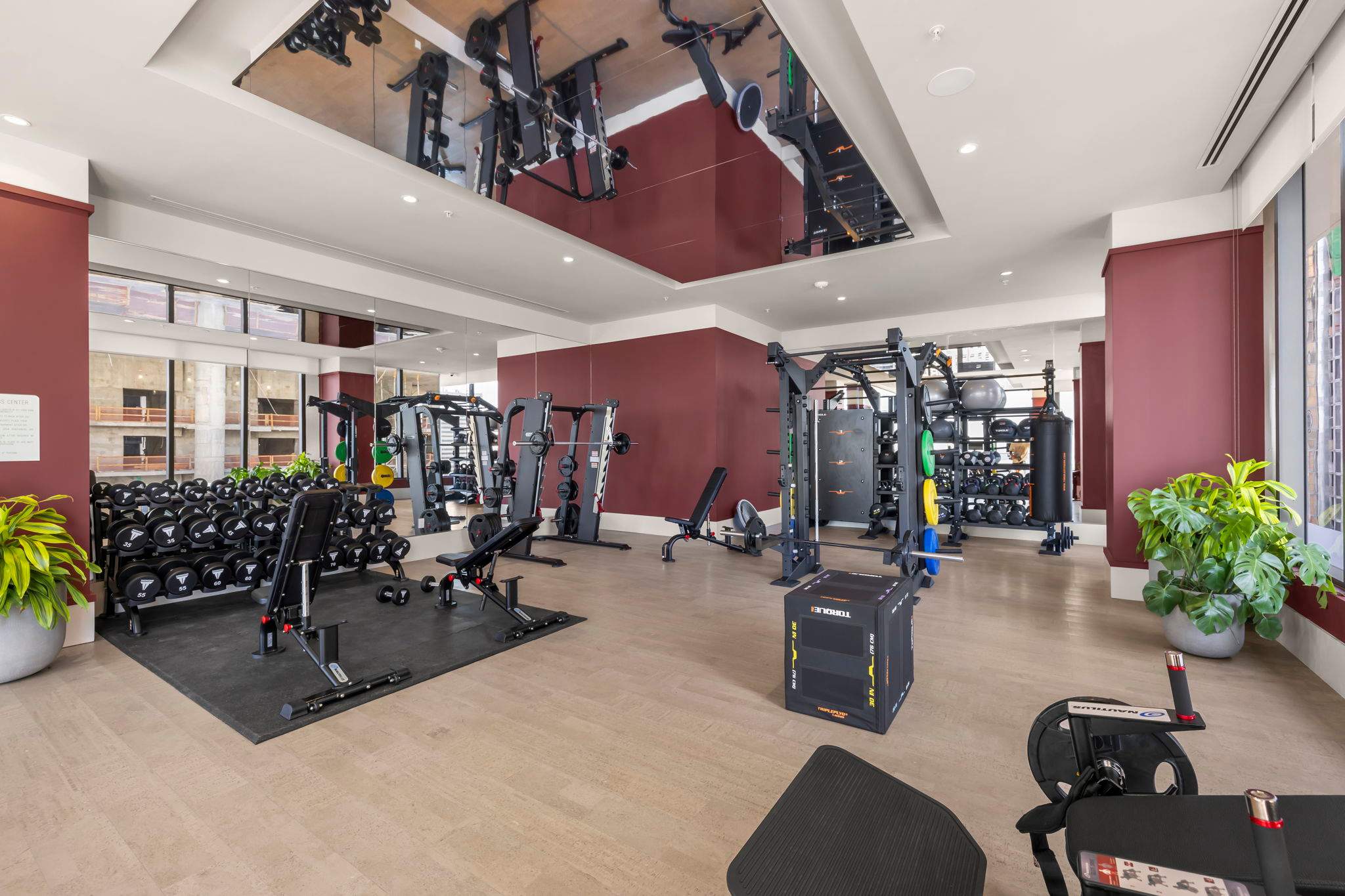 Modern Studio in Downtown Miami - Pool & Gym