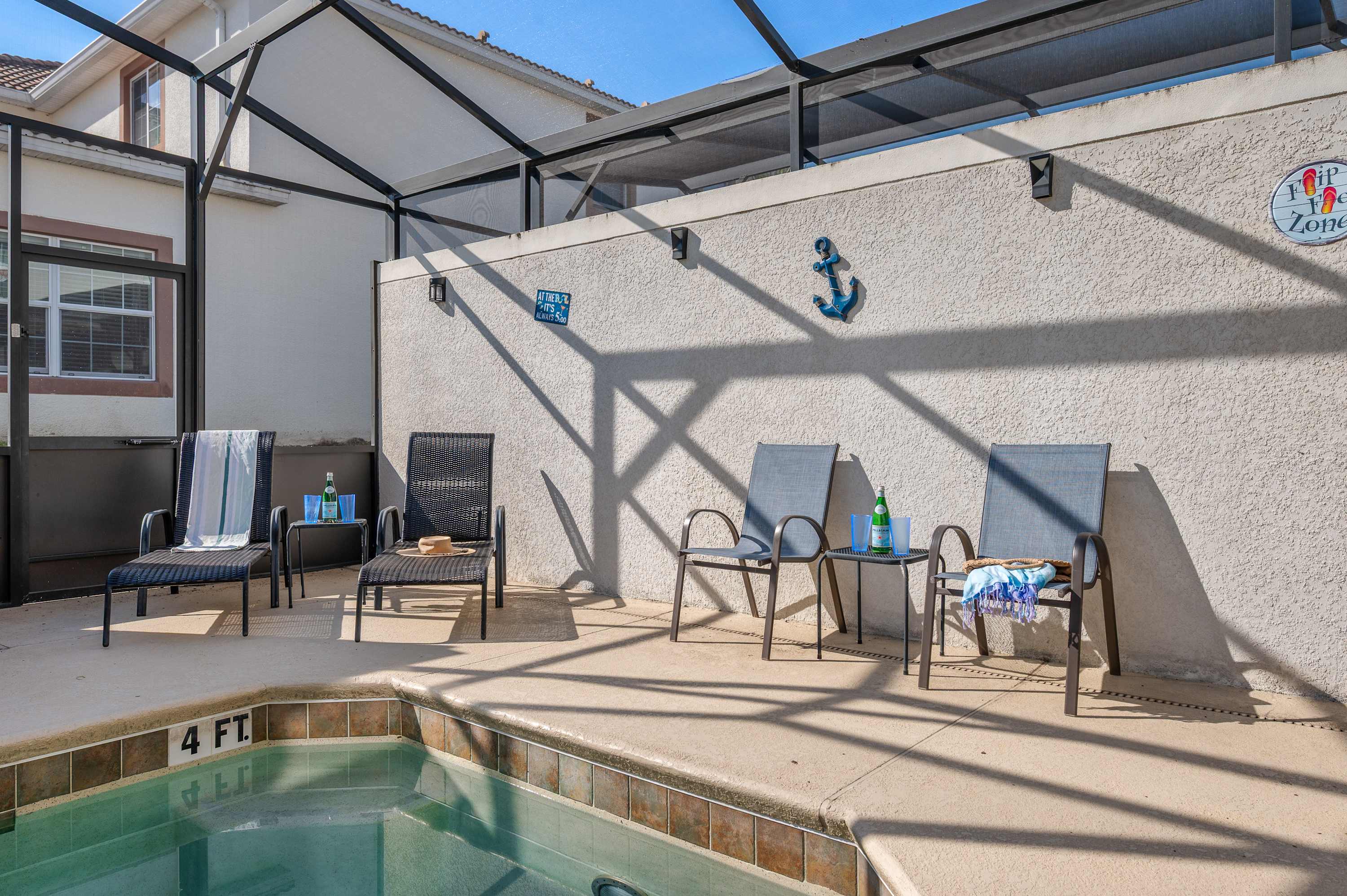 Townhouse w/ pool & resort access