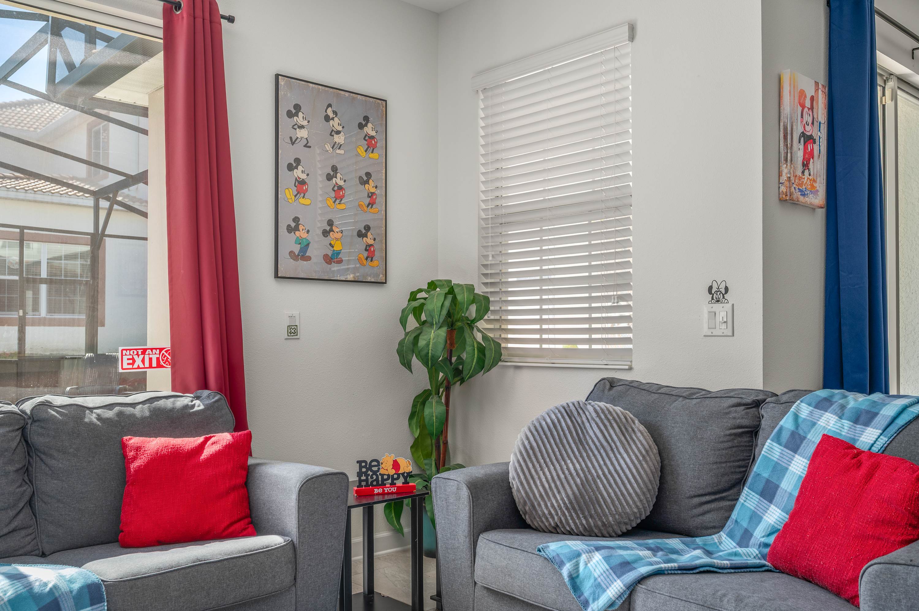 Townhouse w/ pool & resort access