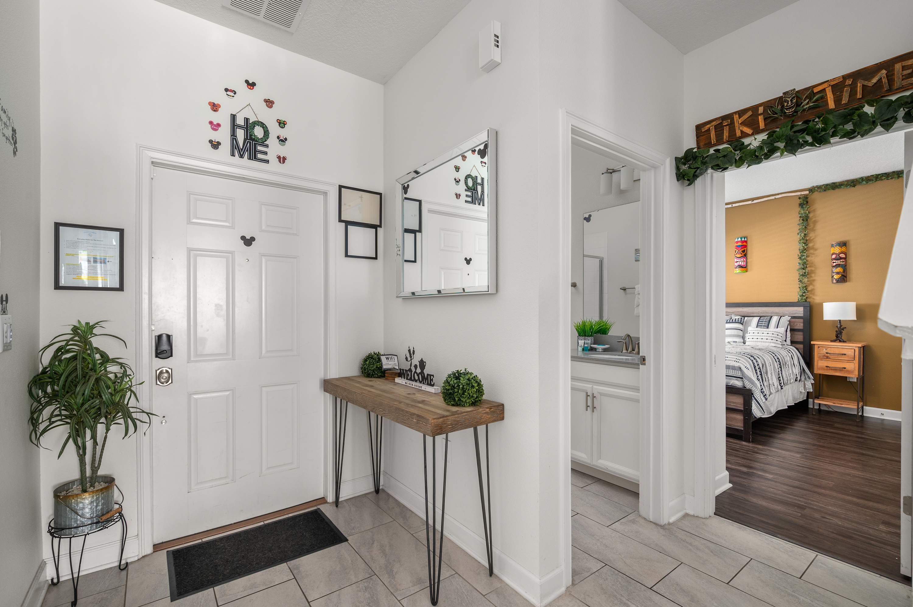 Townhouse w/ pool & resort access