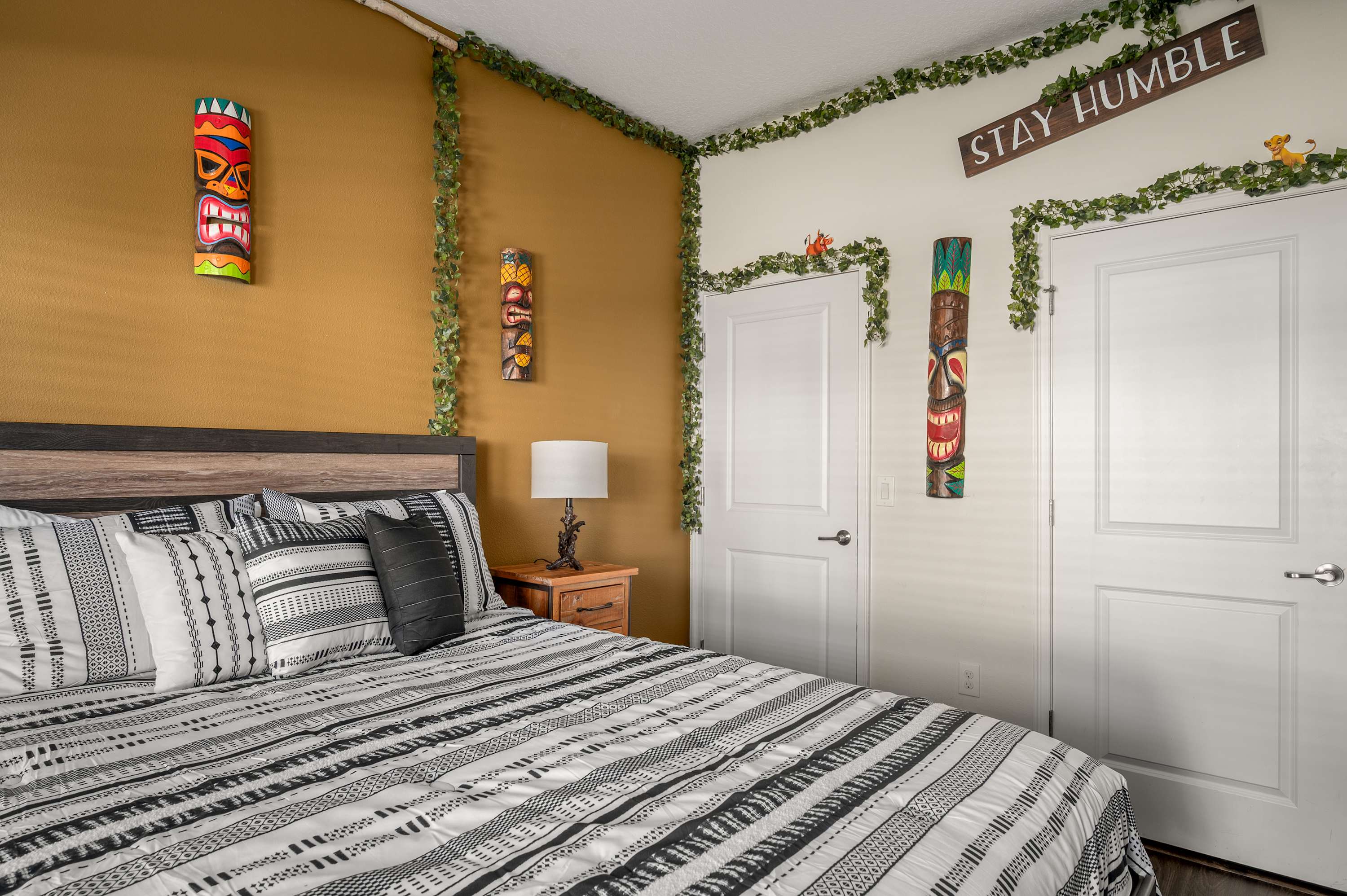 Townhouse w/ pool & resort access