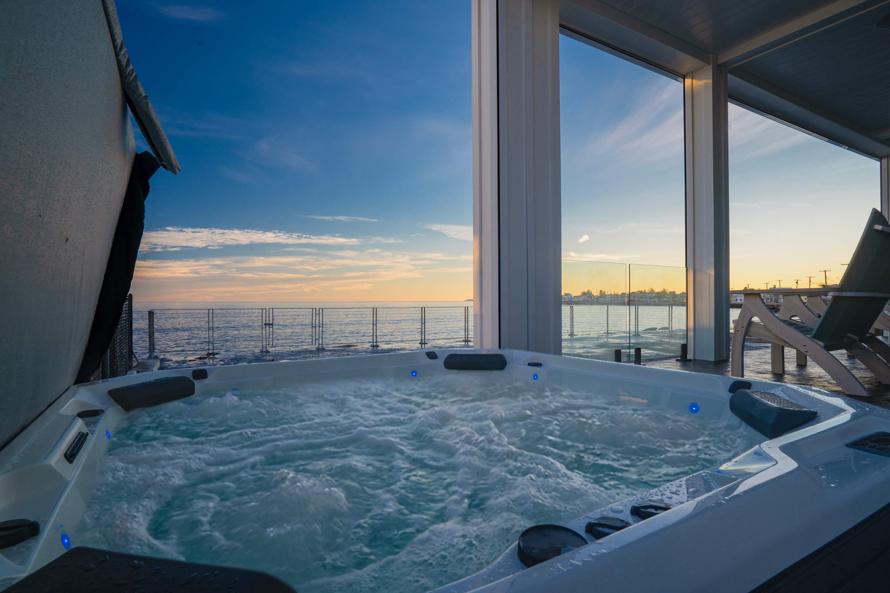 Brand New Home | Oceanfront | Hottub | Photo 2