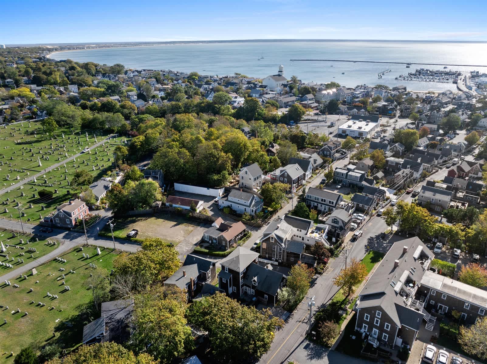 New 2026 Intimate One Bedroom Escape Short Walk to Provincetown Center MacMillan Pier