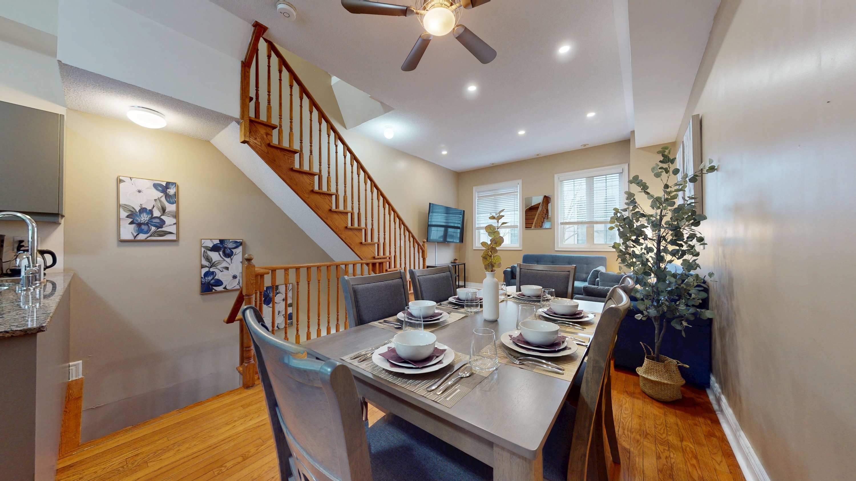 Open-Plan Living & Dining Area - Enjoy seamless open-concept living with a stylish dining area — ideal for shared meals, remote work, or game nights.