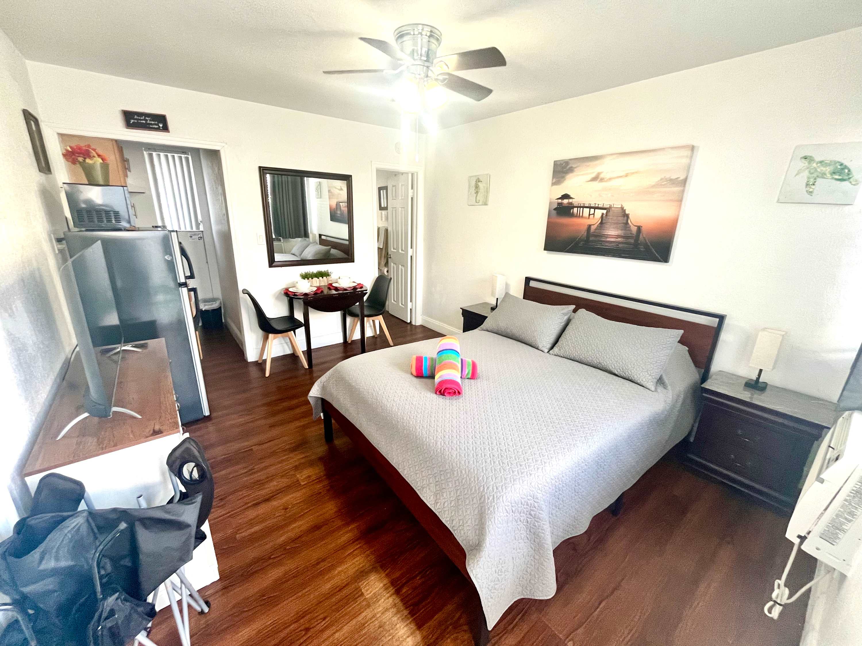 Cozy Beachside Studio for Solo Travelers & Couples — Hollywood, FL — vacation rental