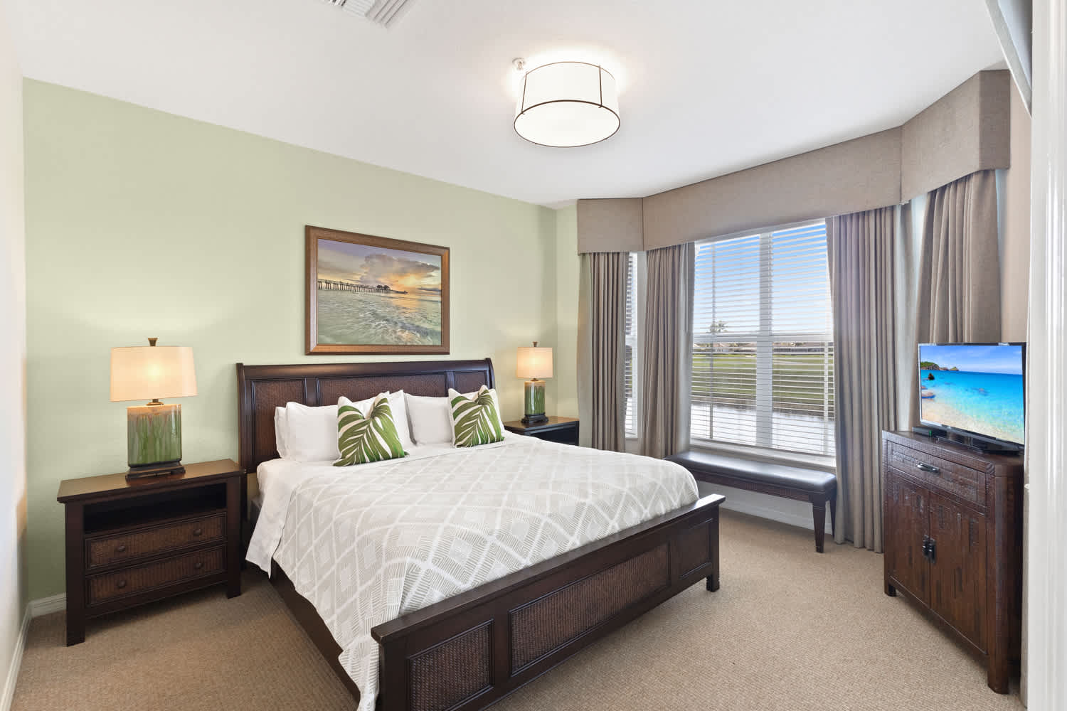 Genoa, Golf Condo, Amazing View & Community Pool! 3