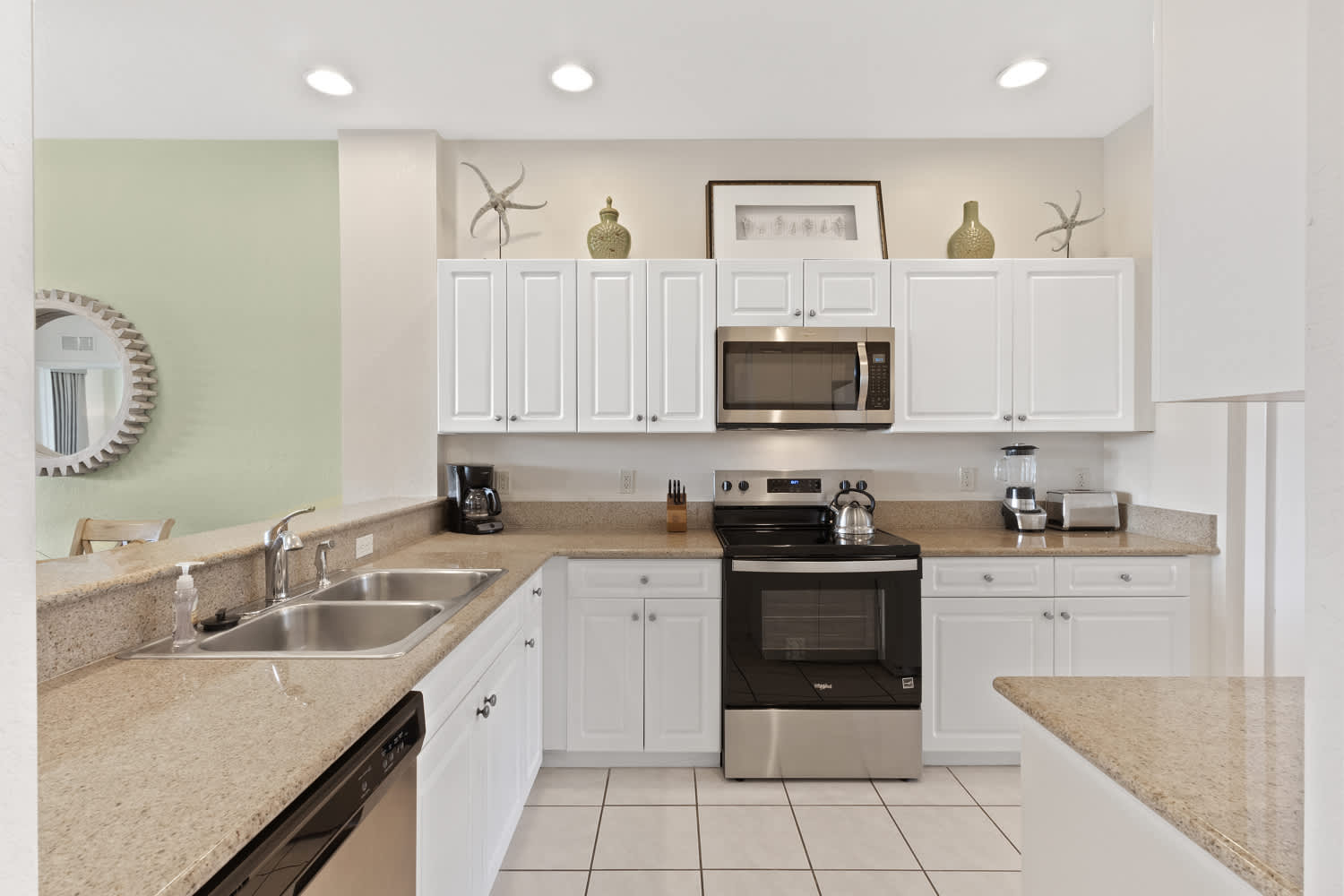 Genoa, Golf Condo, Amazing View & Community Pool! 4