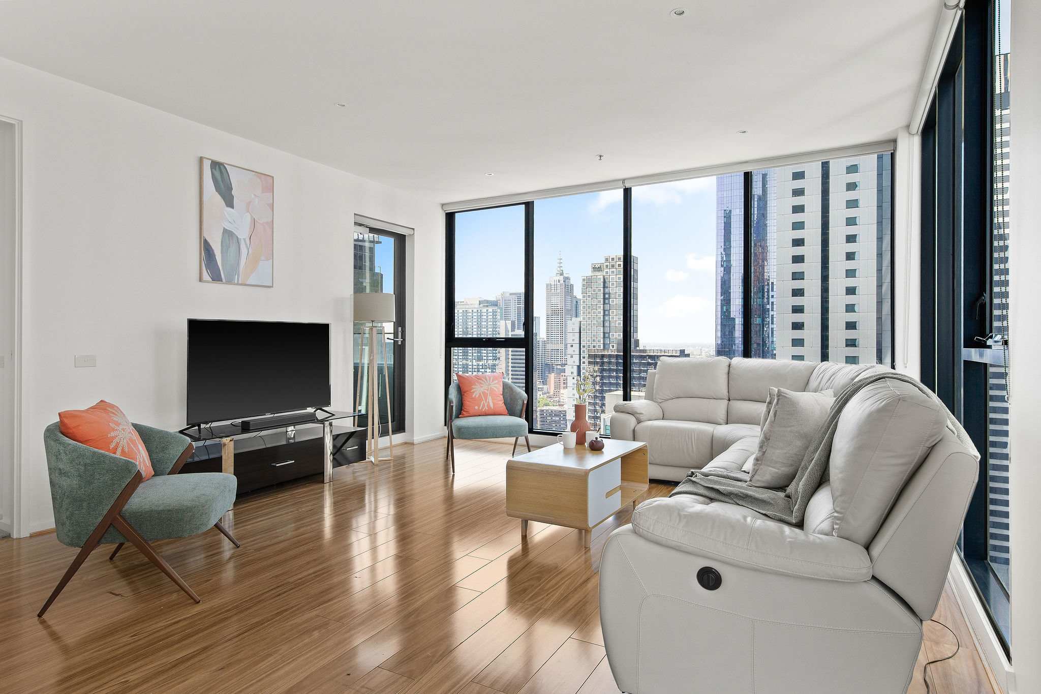 A 3BR with City Views Near Queen Victoria Market — Melbourne, VIC — vacation rental