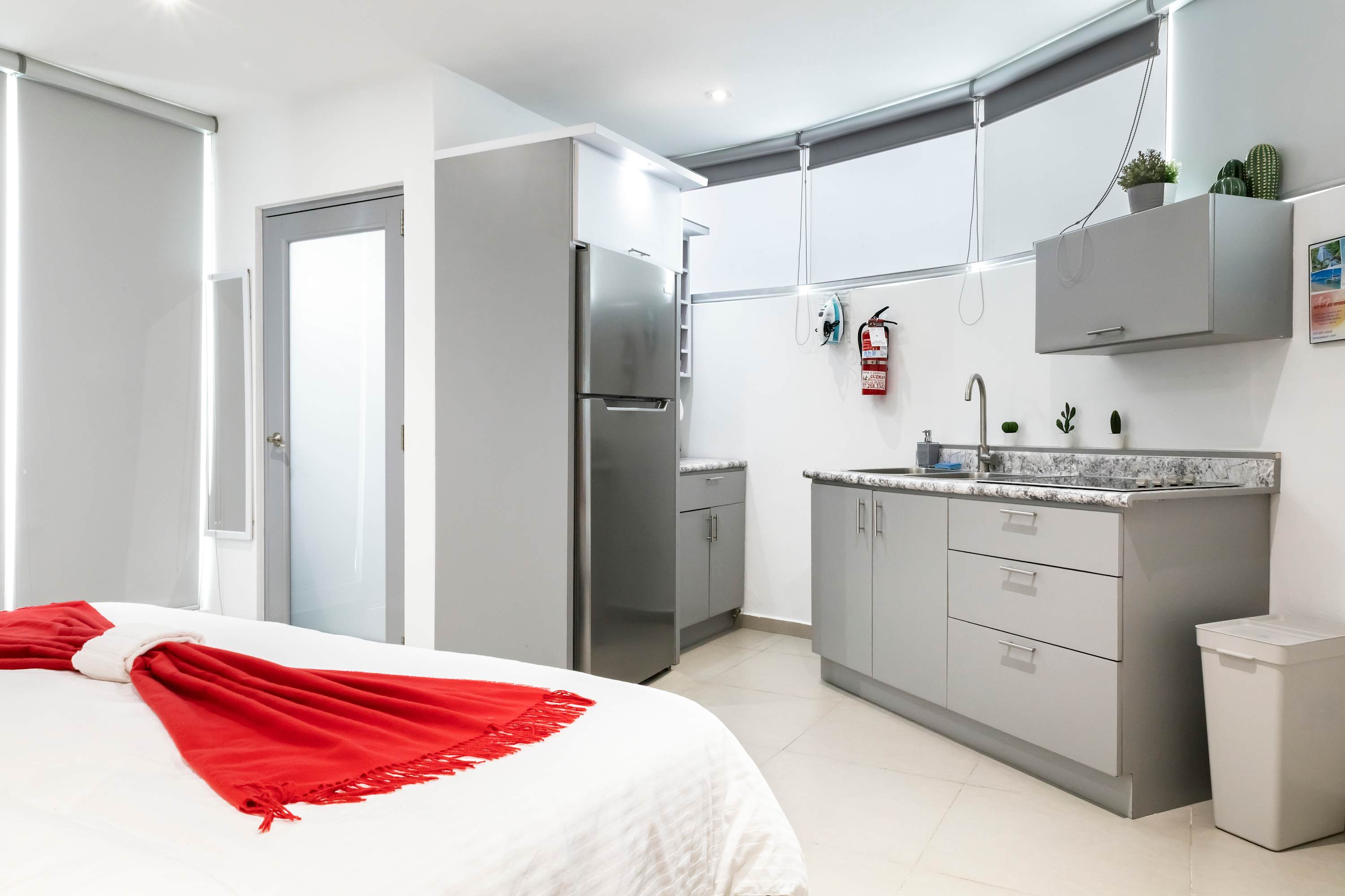 AQUA Ville Moderna · Serene 16BR Villa with Pool - Property photo