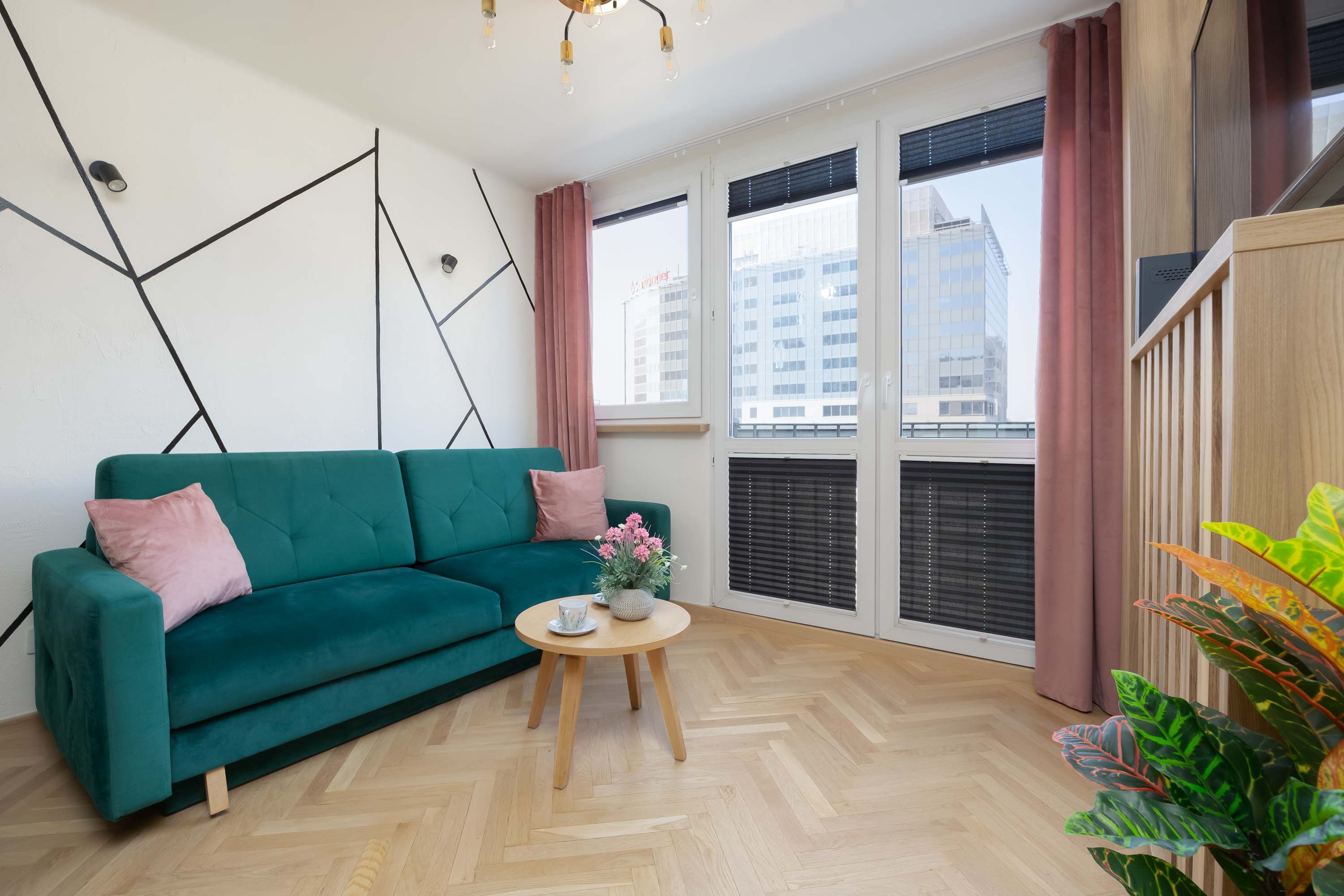 Al. Jana Pawła II 20 Warszawa | Modern One-Bedroom Apartment | City Centre 550 m to the Palace of Culture and Science — Warszawa, Województwo mazowieckie — vacation rental