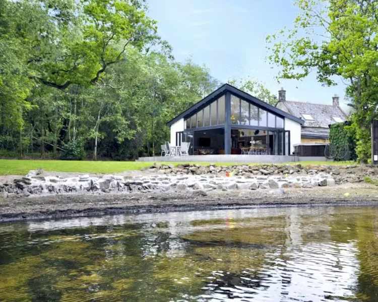 Cameron North Lodge on Loch Lomond in Cameron North Lodge G83 8QZ - Property image 47 - VivreStays