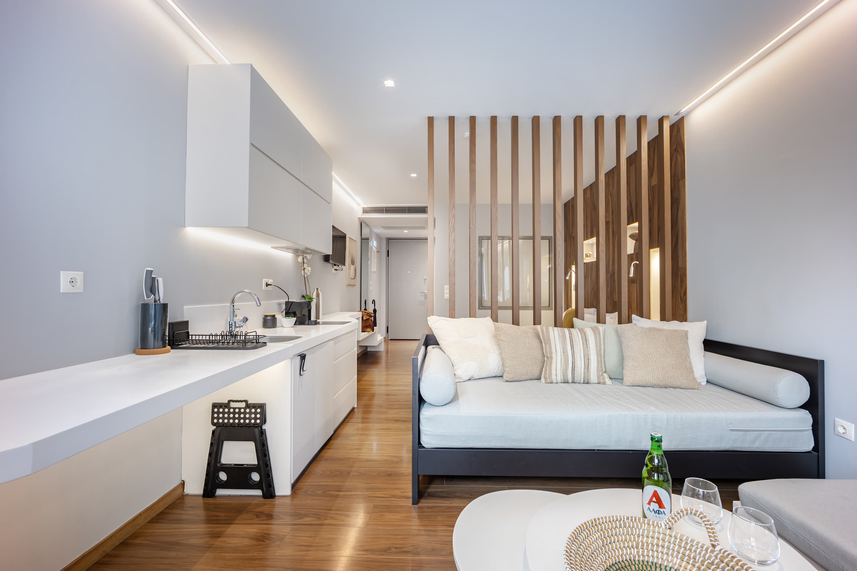 Bright & Modern Studio in Central Psyri King Bed — Athens, Athens — vacation rental