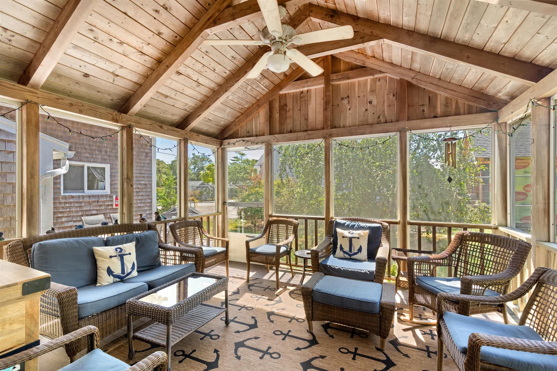 Beautifully Renovated 6BR Home Easy Walk to Downtown Harwichport Bank Street Beach 6