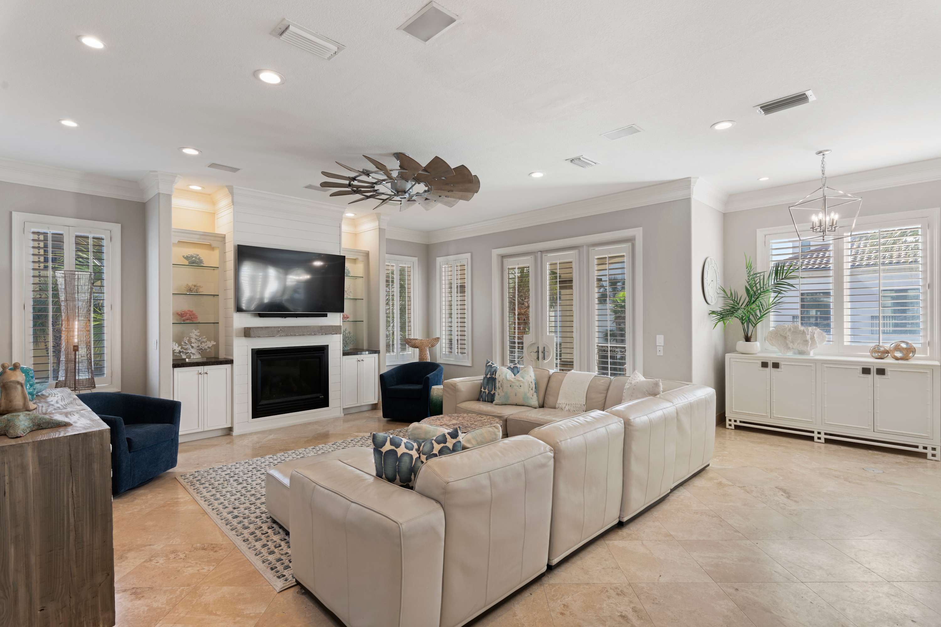 Prime Spot in Destiny by the Sea with a Pool & Spa