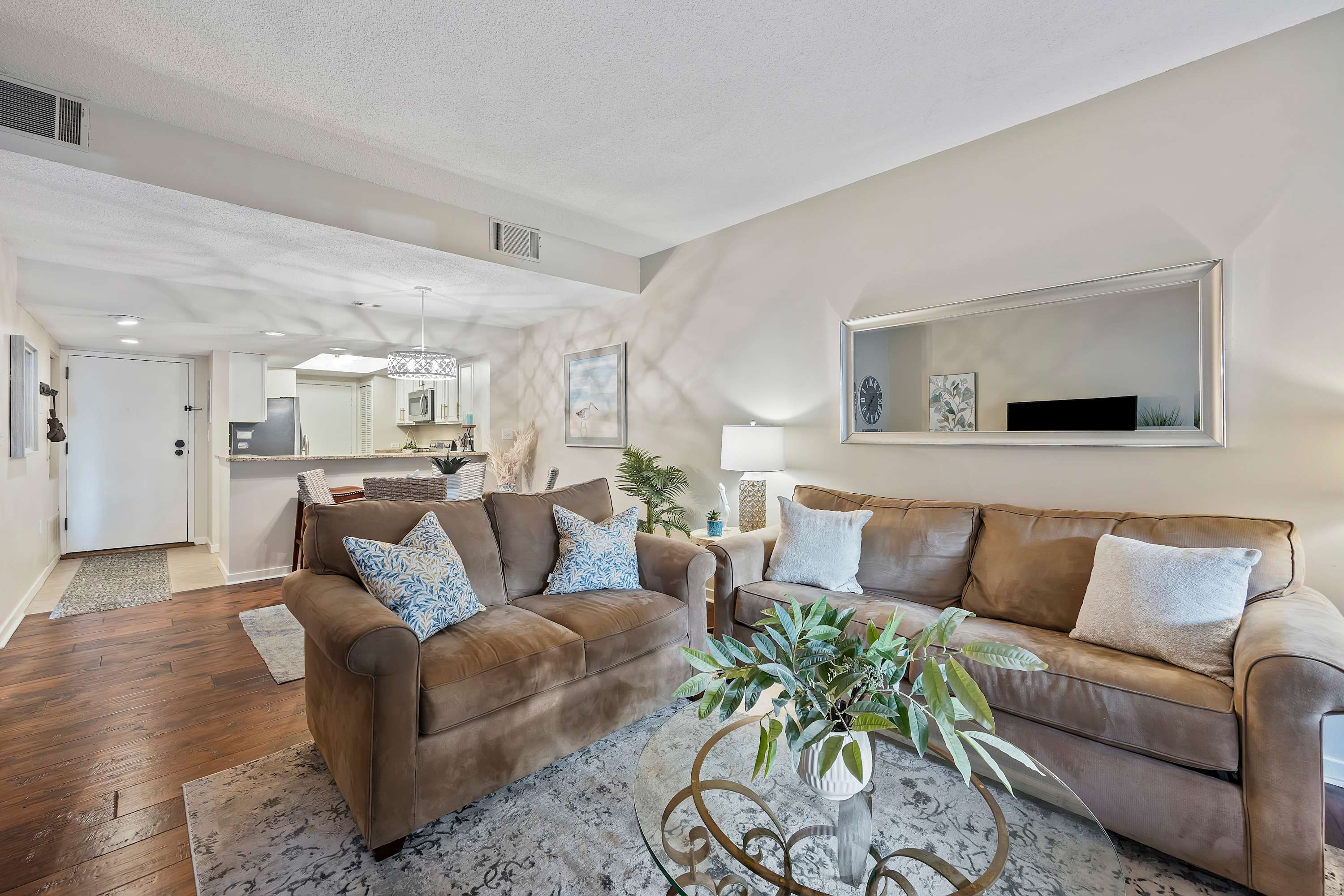 Featured Property Marina View Retreat at Shelter Cove Walk to Dining Shops