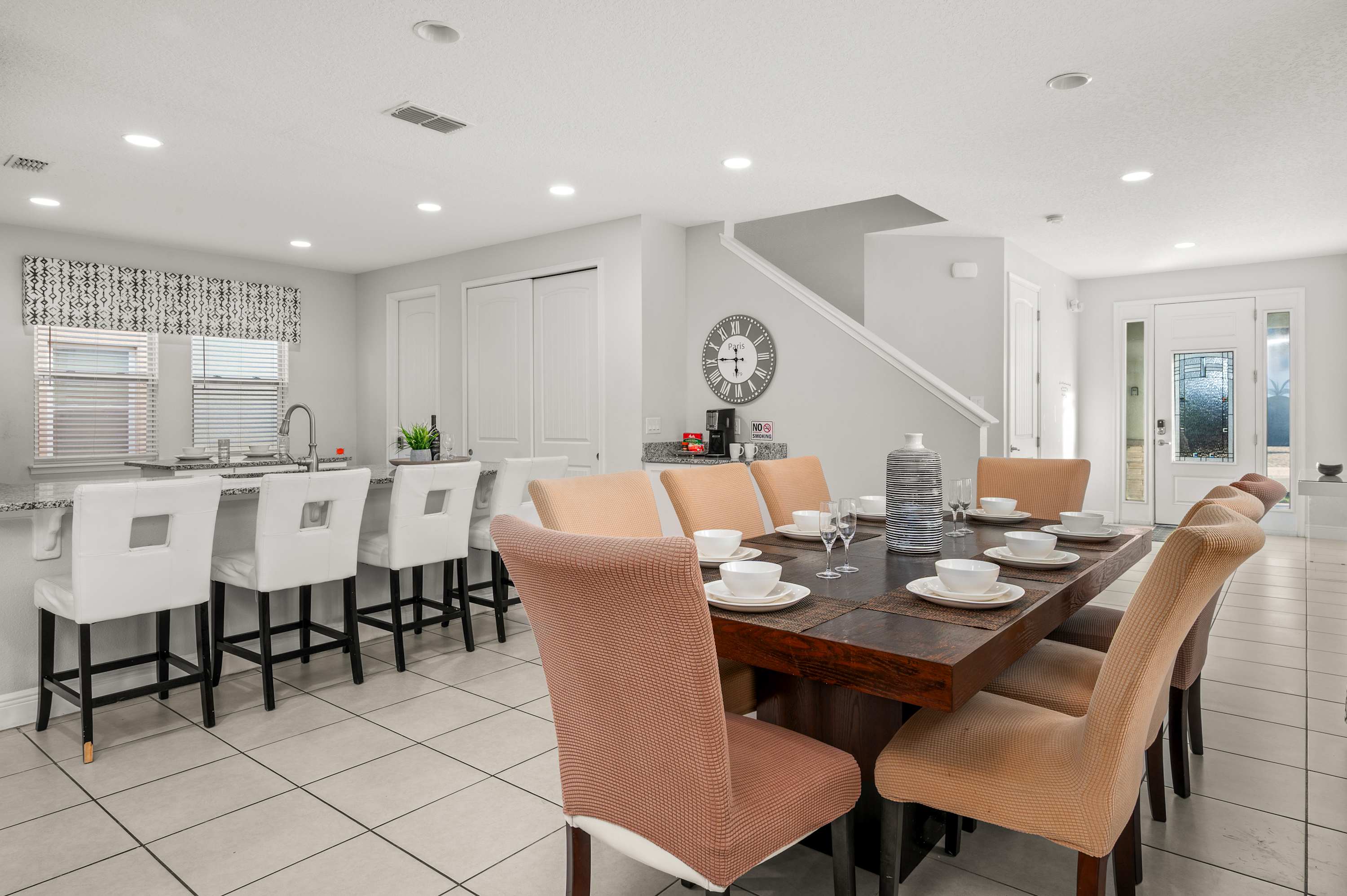 Spacious retreat w/ pool & hot tub