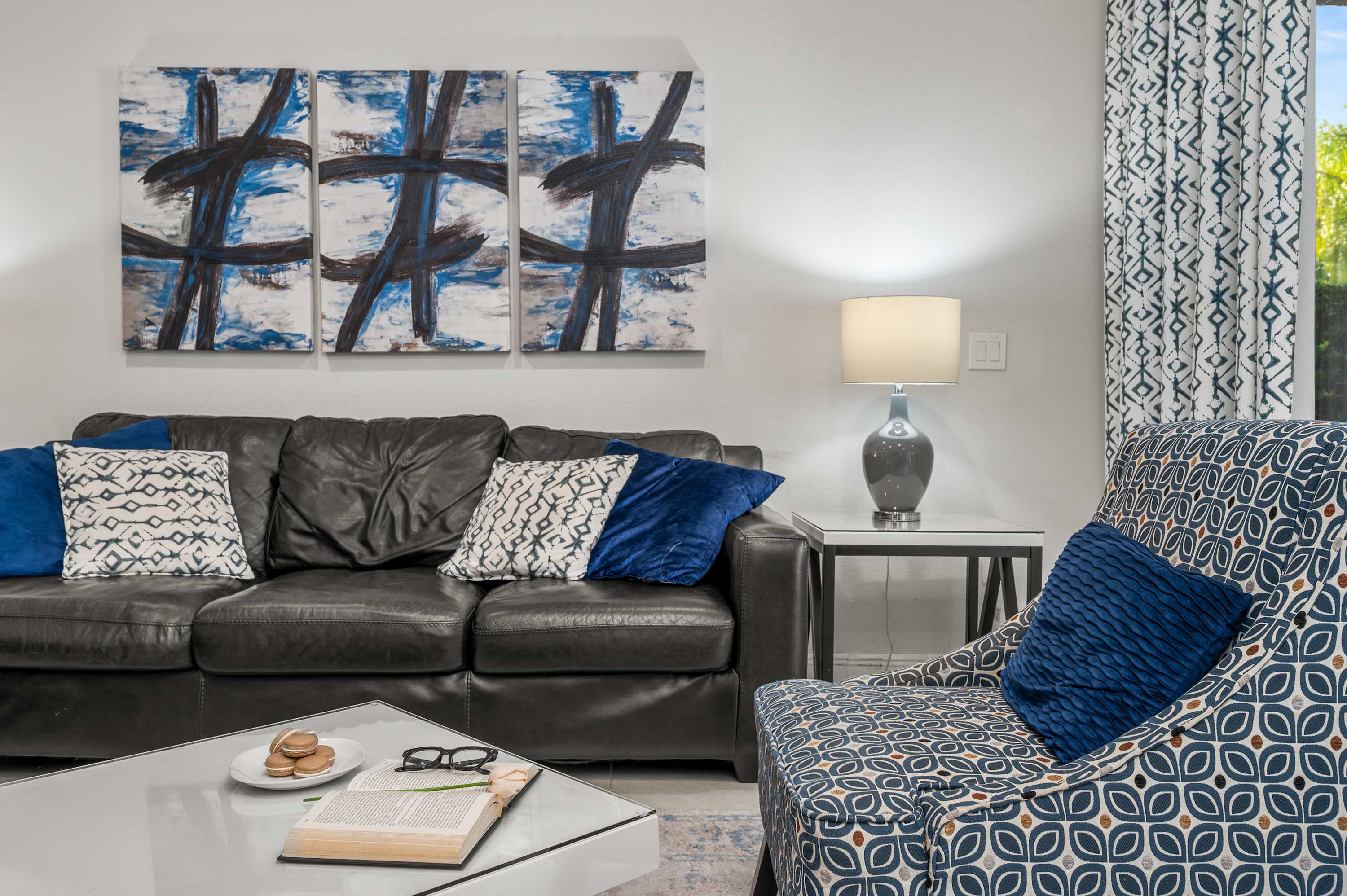 Spacious retreat w/ pool & hot tub