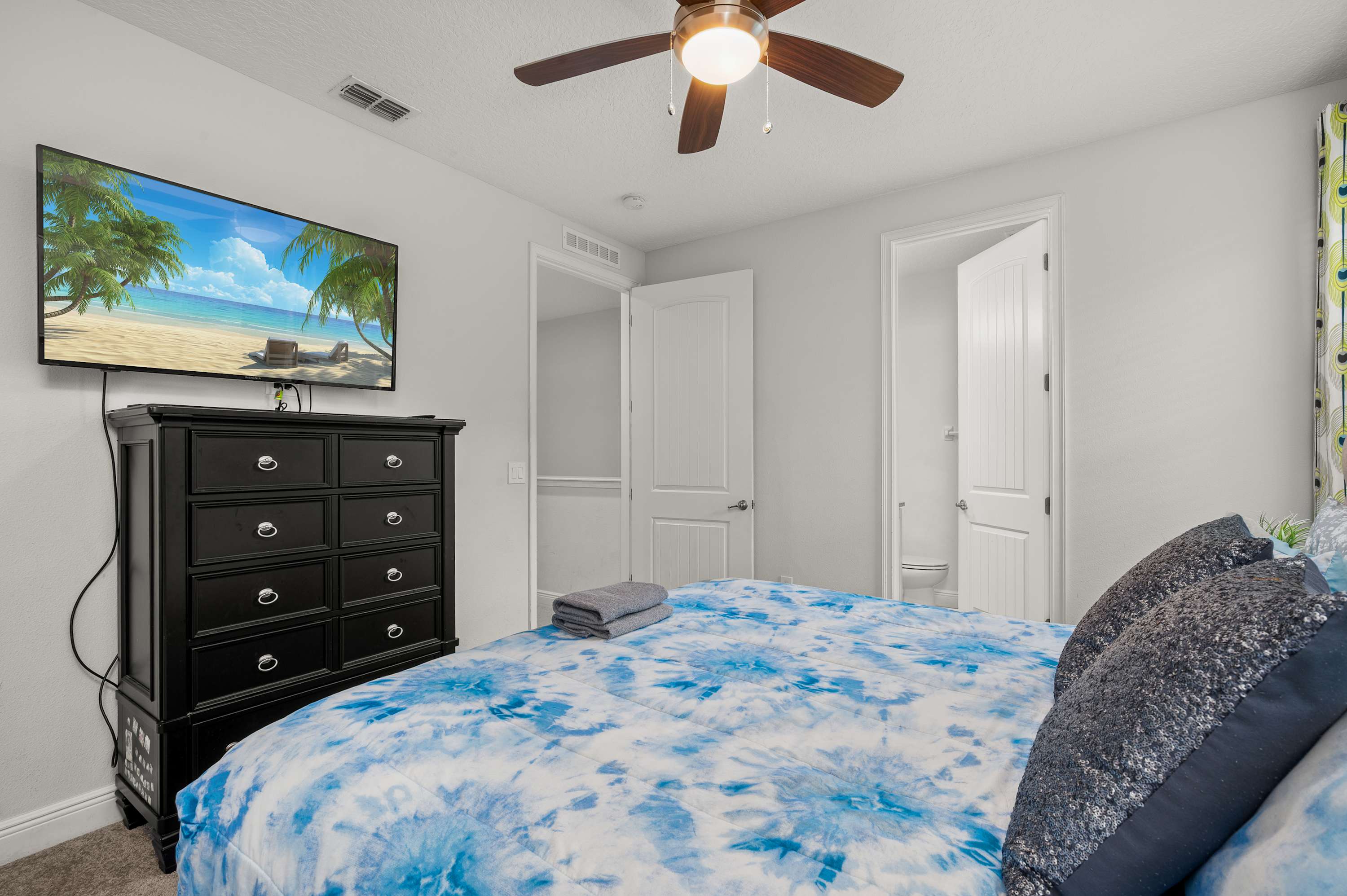 Spacious retreat w/ pool & hot tub