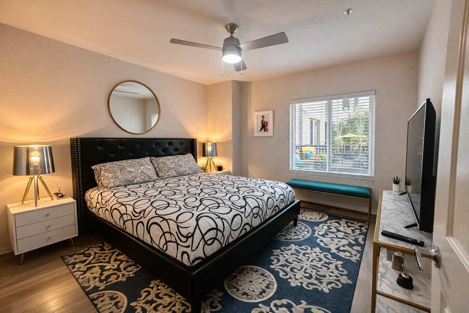 Stylish 1BR Apartment in Little Italy - Photo 3