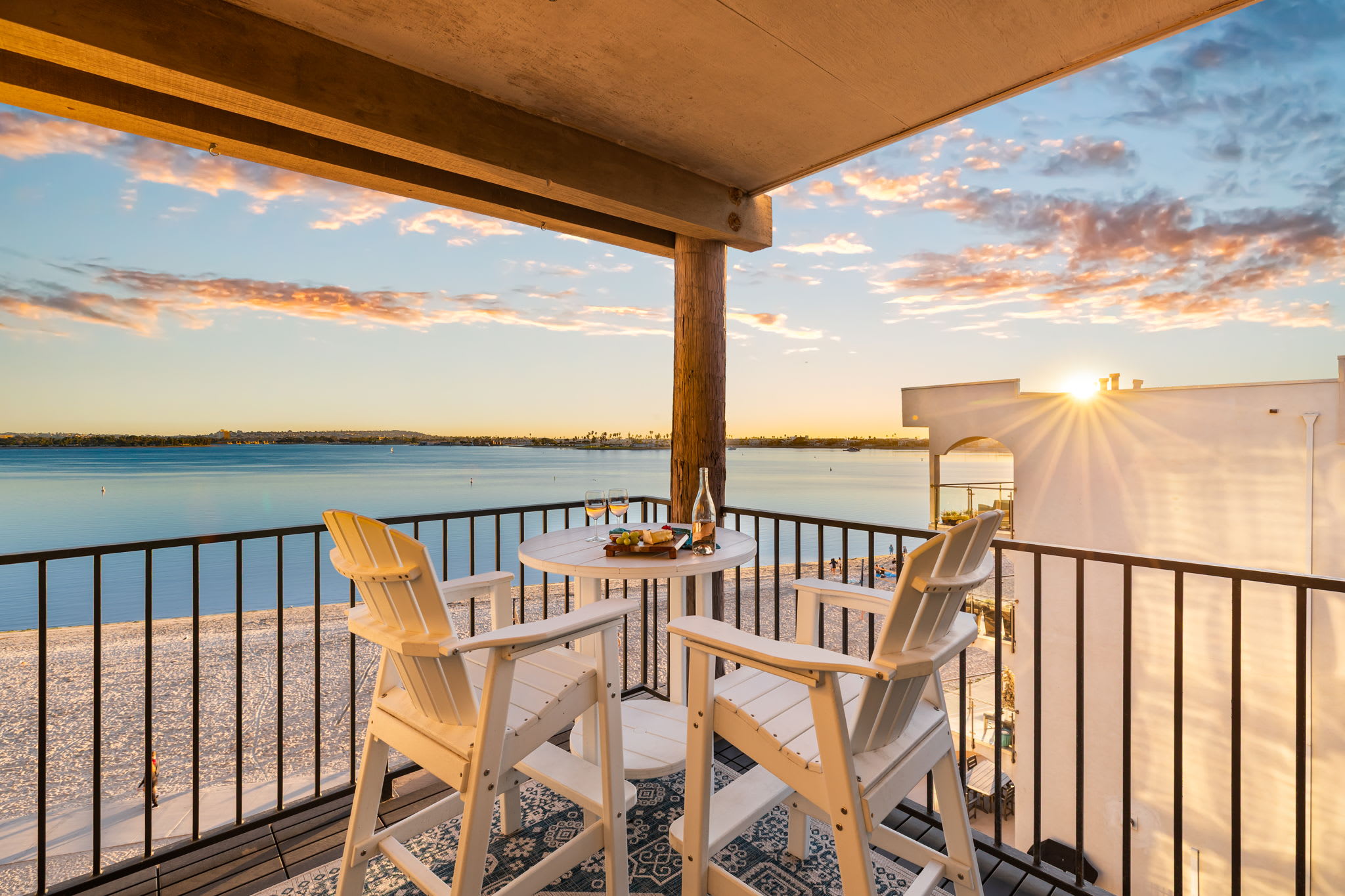 Sunset on Sail Bay - Beautiful 2 Bedroom Condo — San Diego, CA — vacation rental