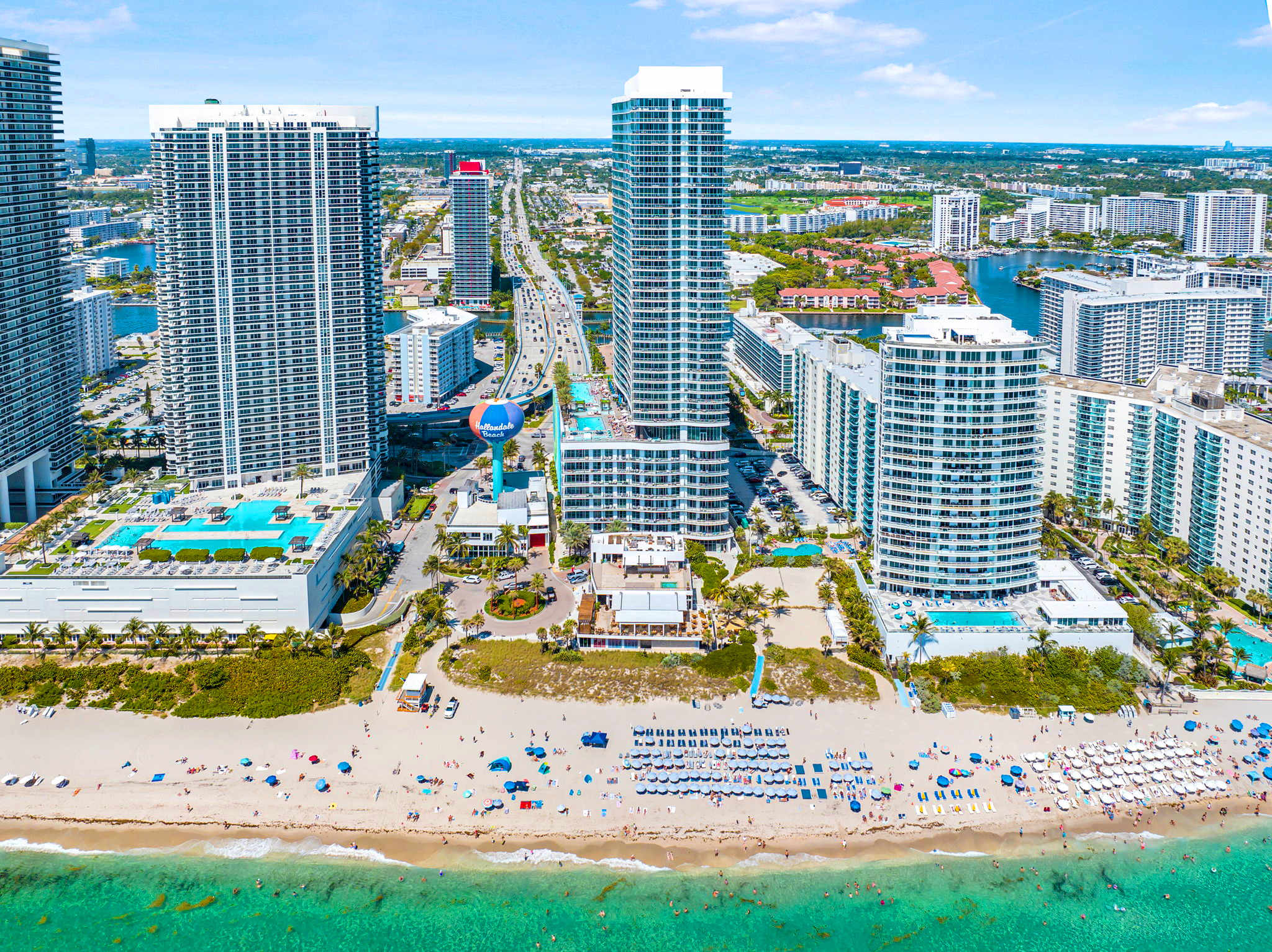 2BR Getaway | Ocean Balcony | Miami Stadium 25min