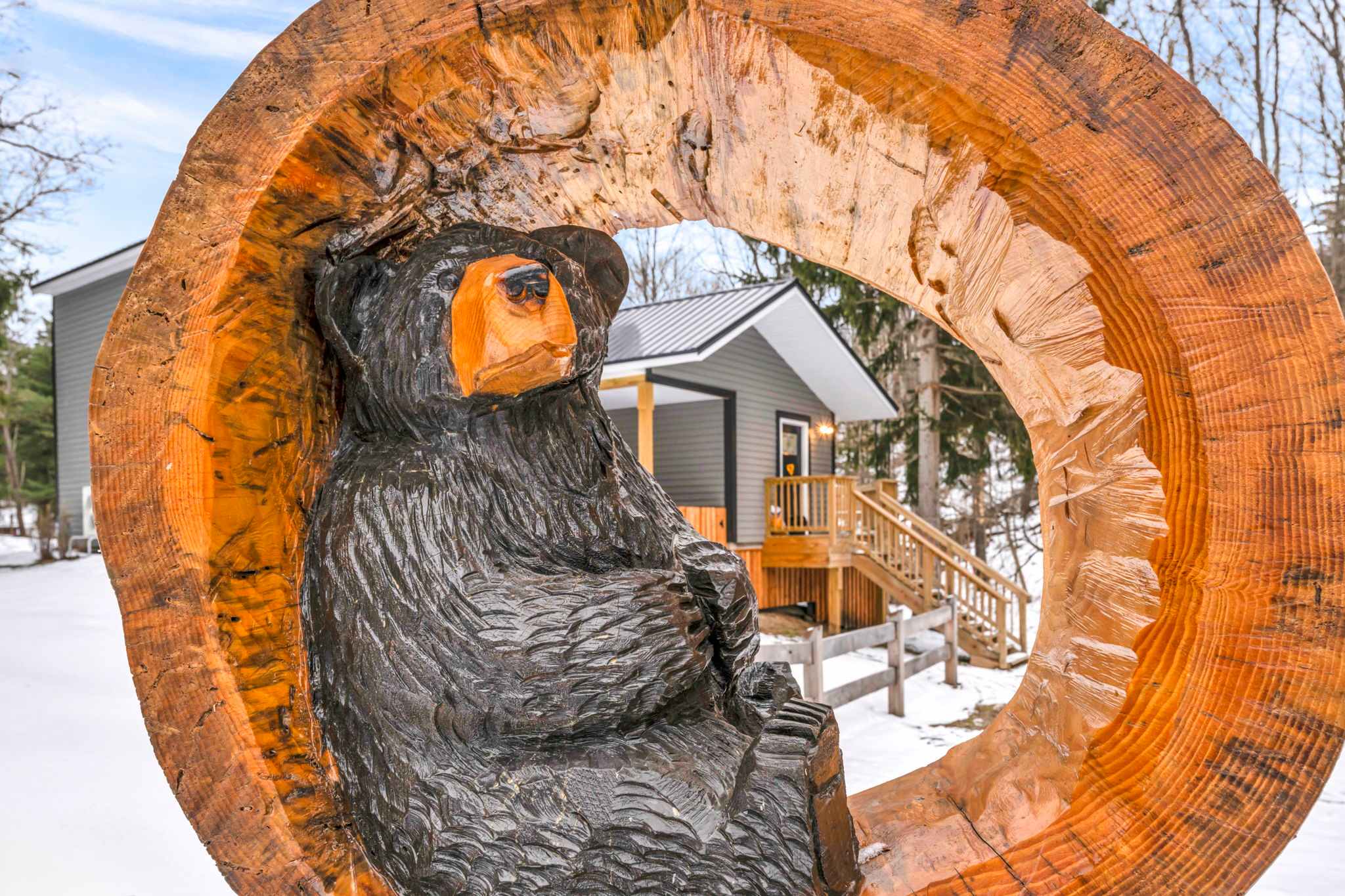 Creekside Hot Tub Cabin | Ski | Fireplace | 3BR