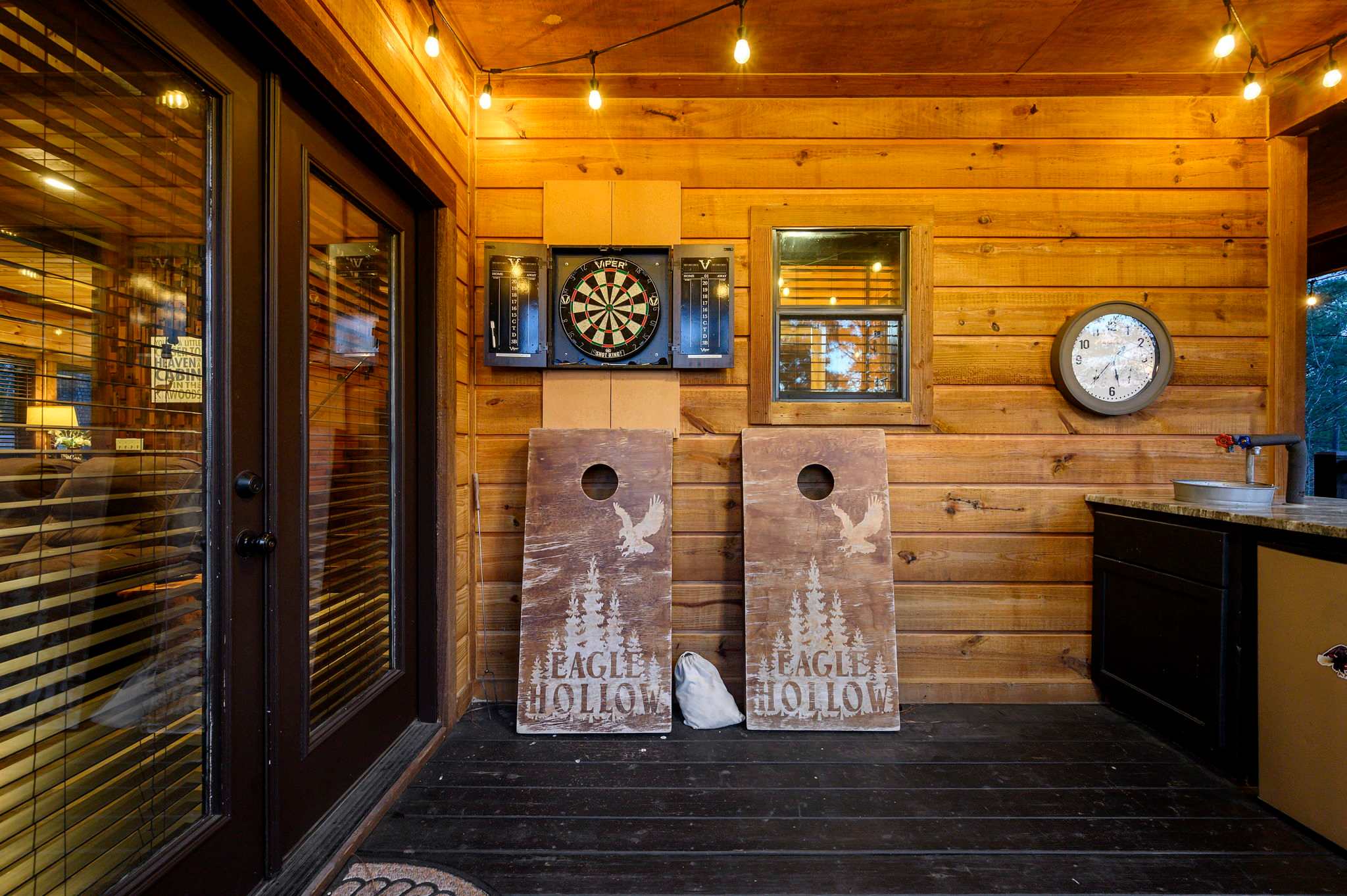 New! Eagle Hollow! Hot Tub-Arcade-Foosball-Firepit