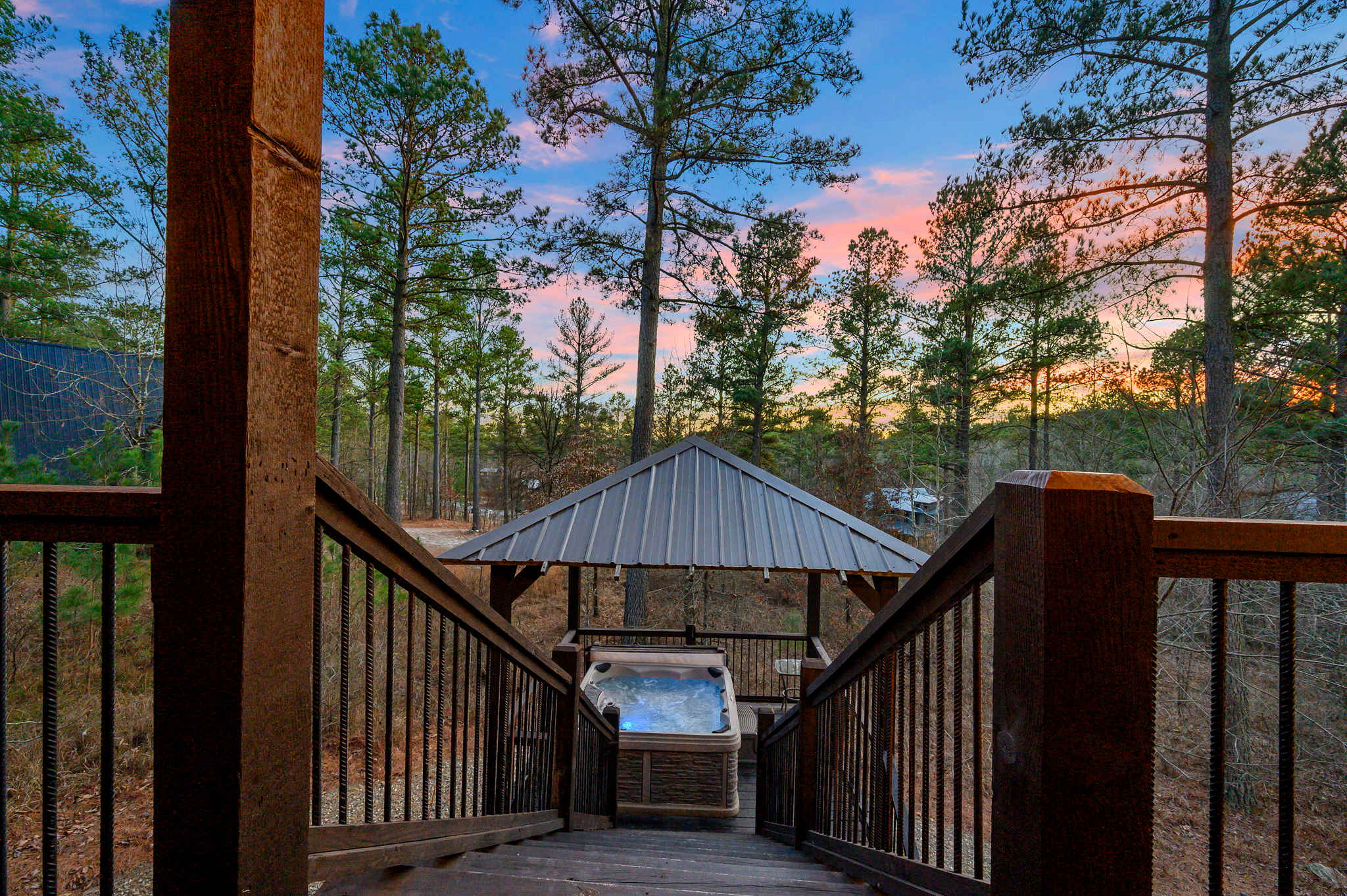 New! Eagle Hollow! Hot Tub-Arcade-Foosball-Firepit