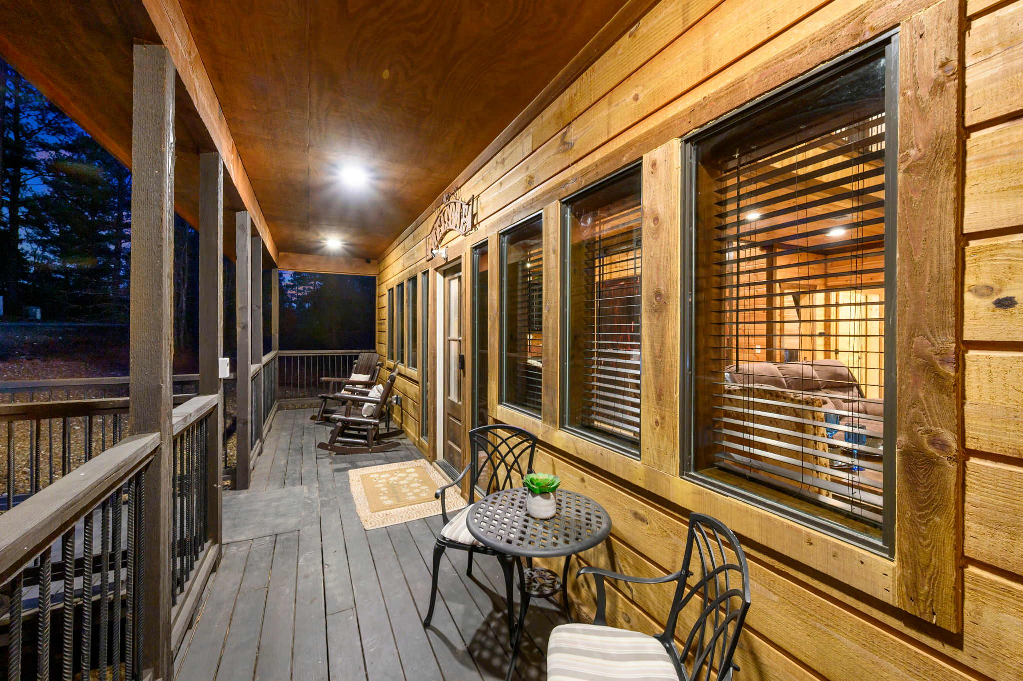New! Eagle Hollow! Hot Tub-Arcade-Foosball-Firepit