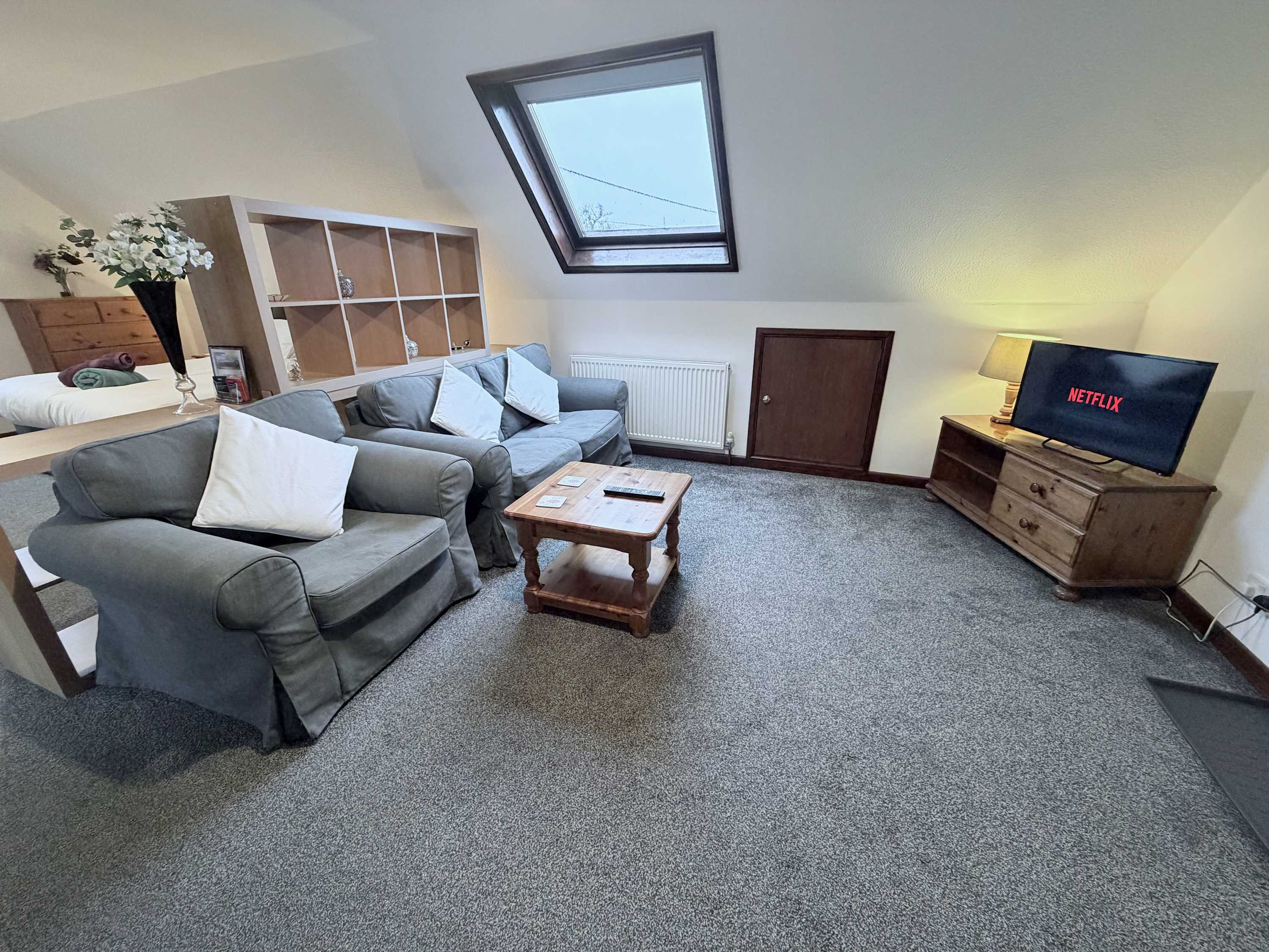 View Millbrook House Apartments 2 - One bedroom first floor apartment next to Milton Park in High Street OX14 4EL Millbrook House Apartments 2 - One bedroom first floor apartment next to Milton Park in High Street OX14 4EL - Property image 8 - VivreStays