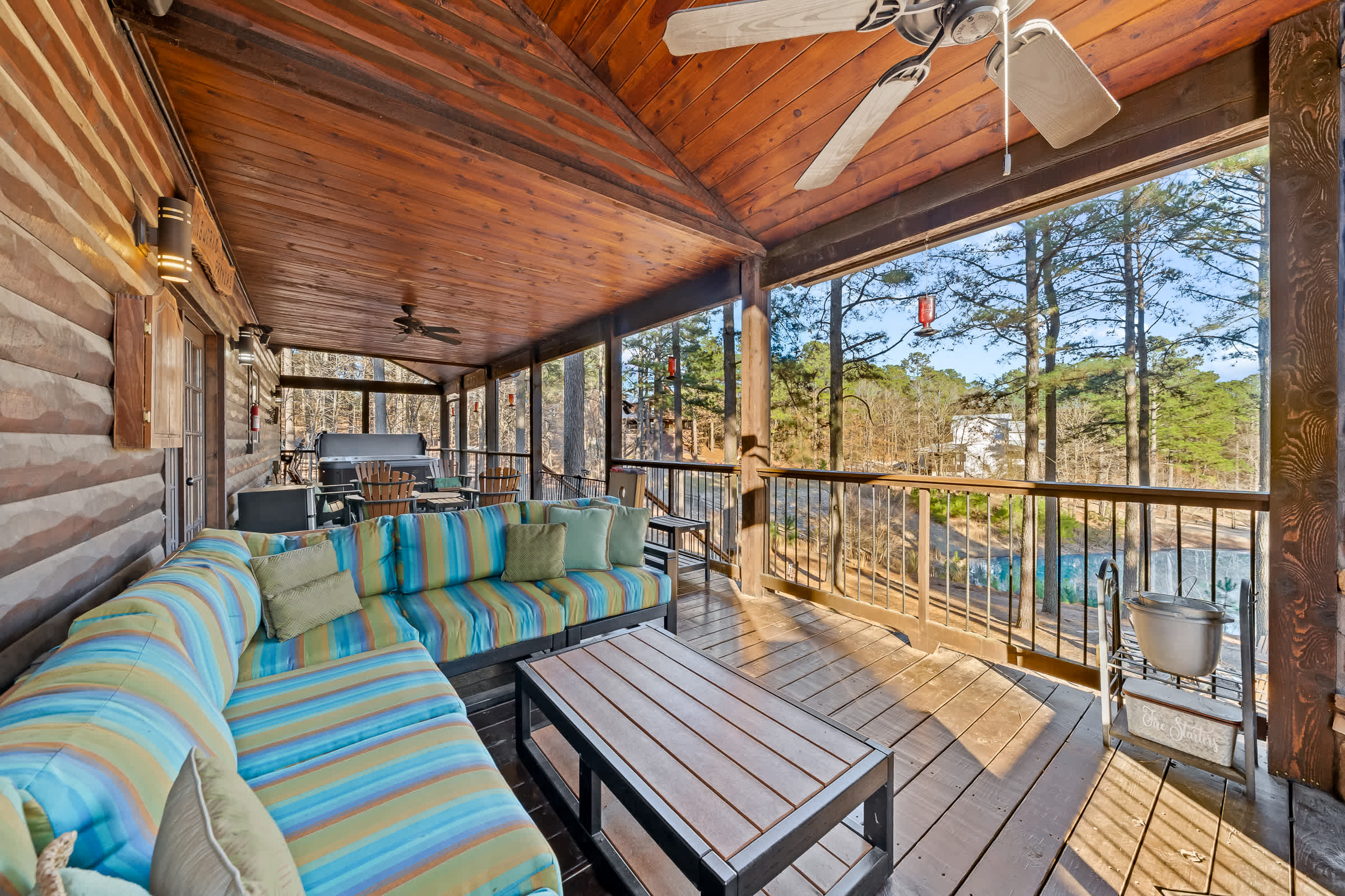New! Answered Prayers! Pond! Hot Tub! Sleep 22!