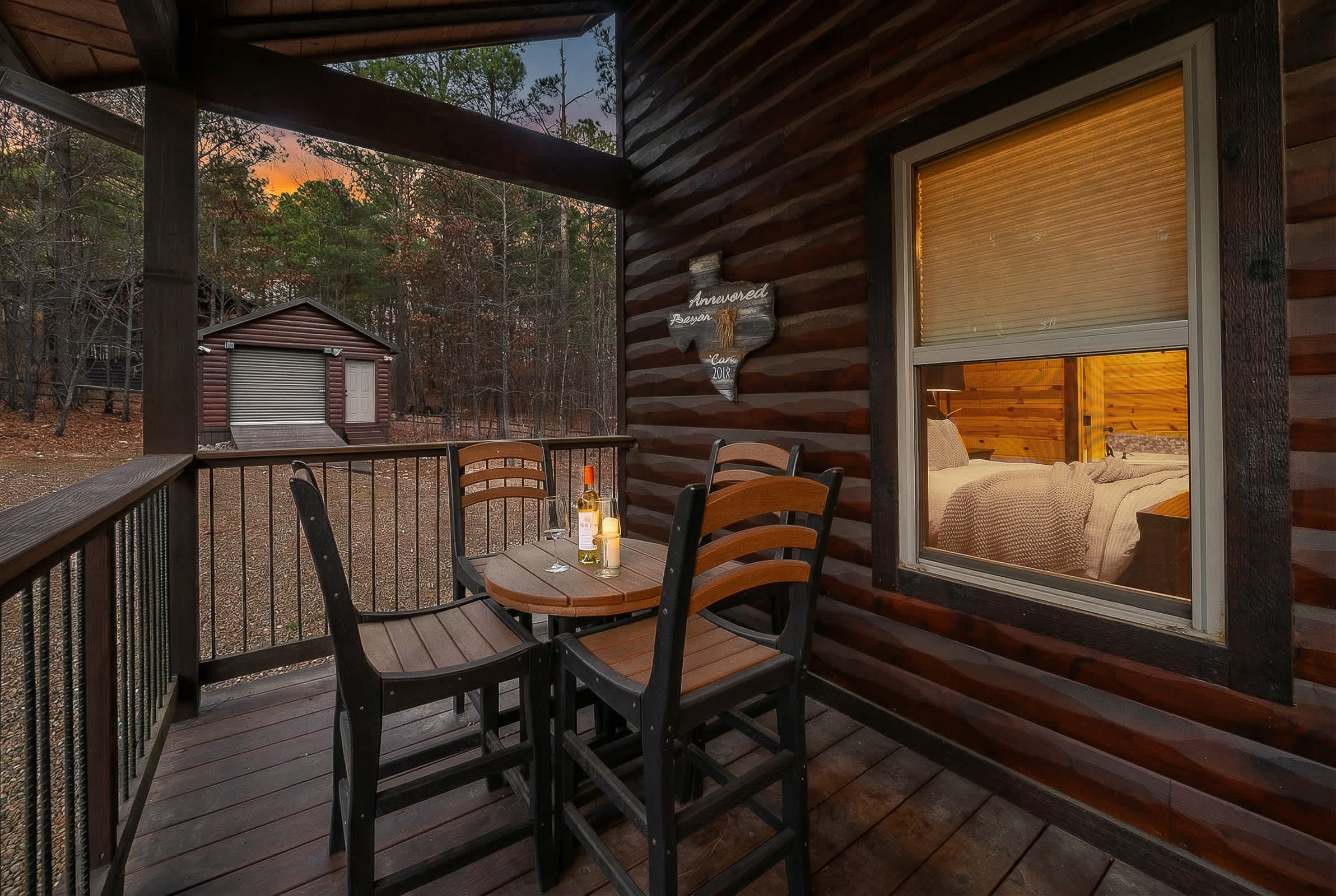 New! Answered Prayers! Pond! Hot Tub! Sleep 22!