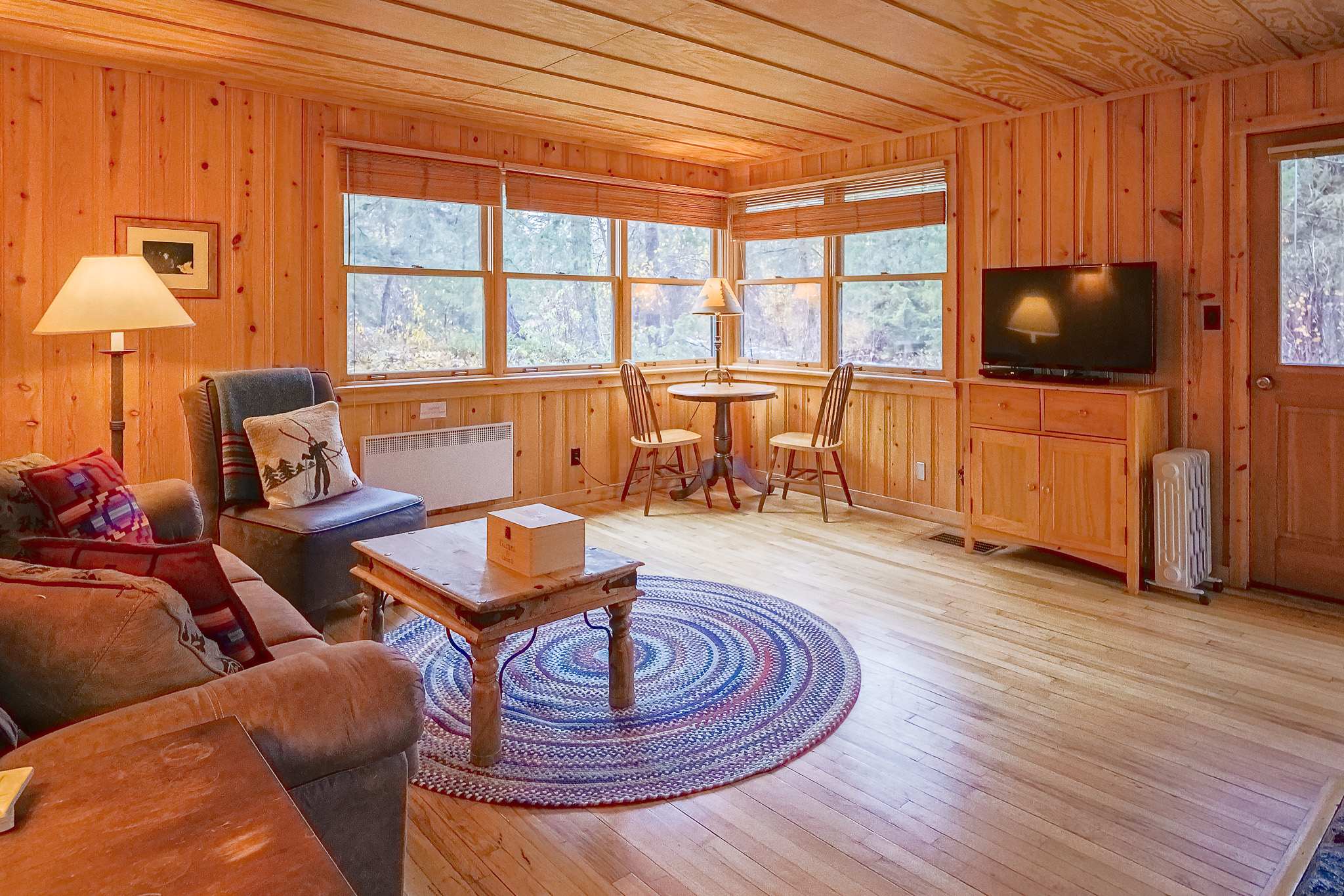 Jack and Elsie's Creekside Hideaway in Mazama — Mazama, WA — vacation rental