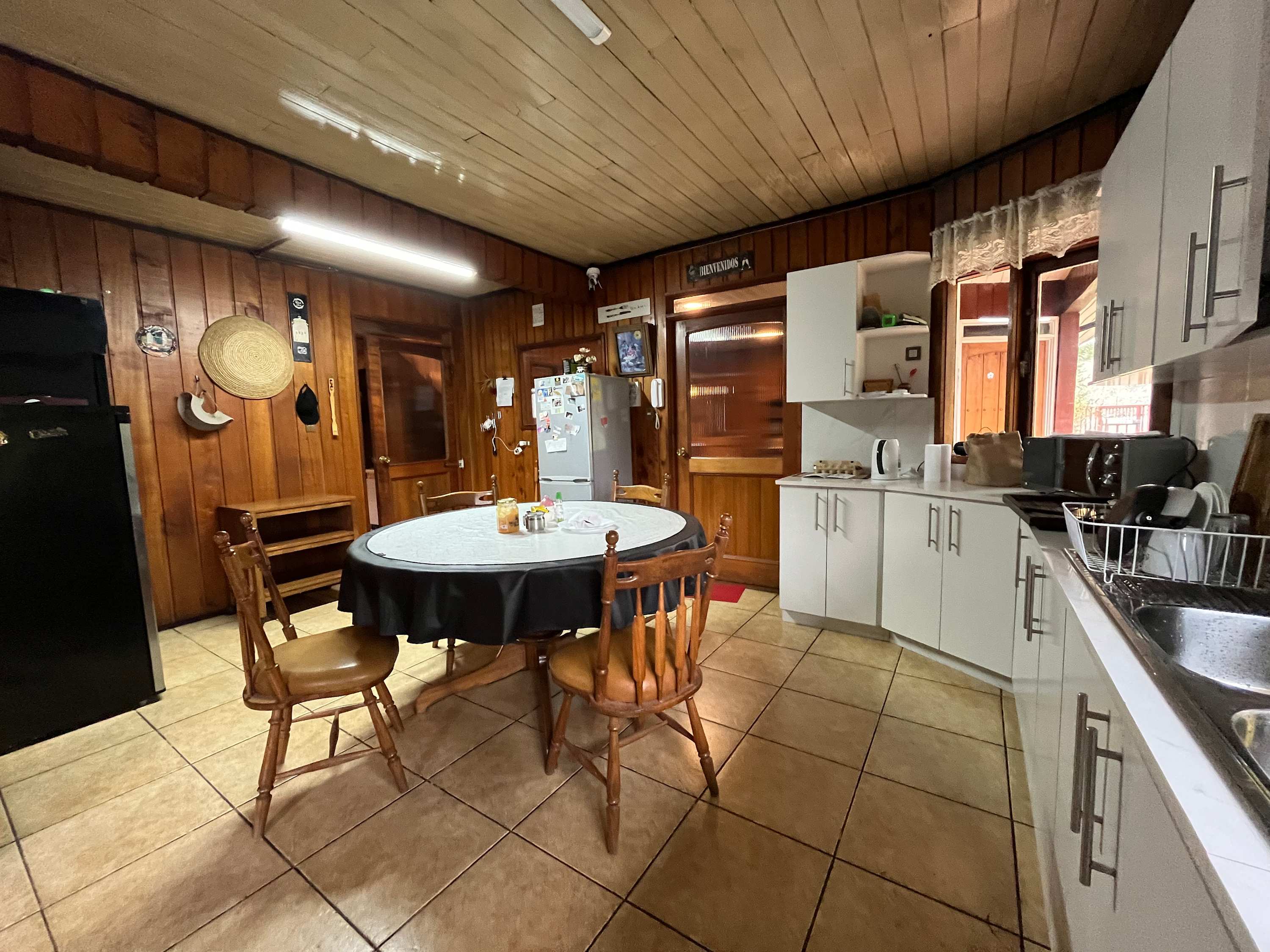 Charming Room in Rustic Wood House w/ Breakfast