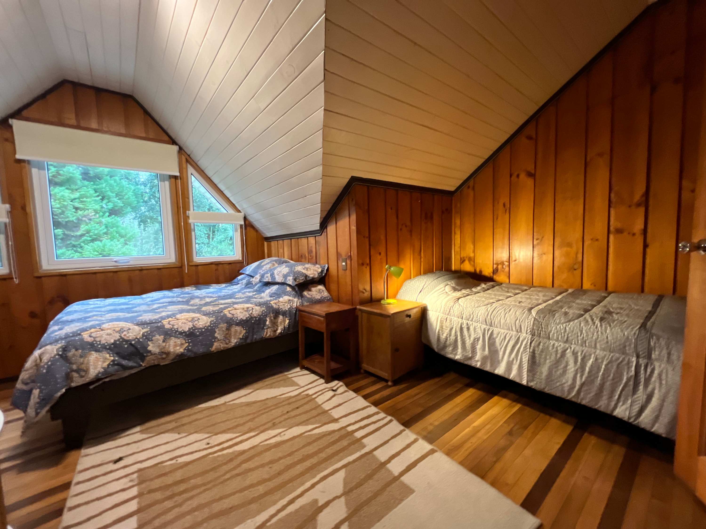 Charming Room in Rustic Wood House w/ Breakfast