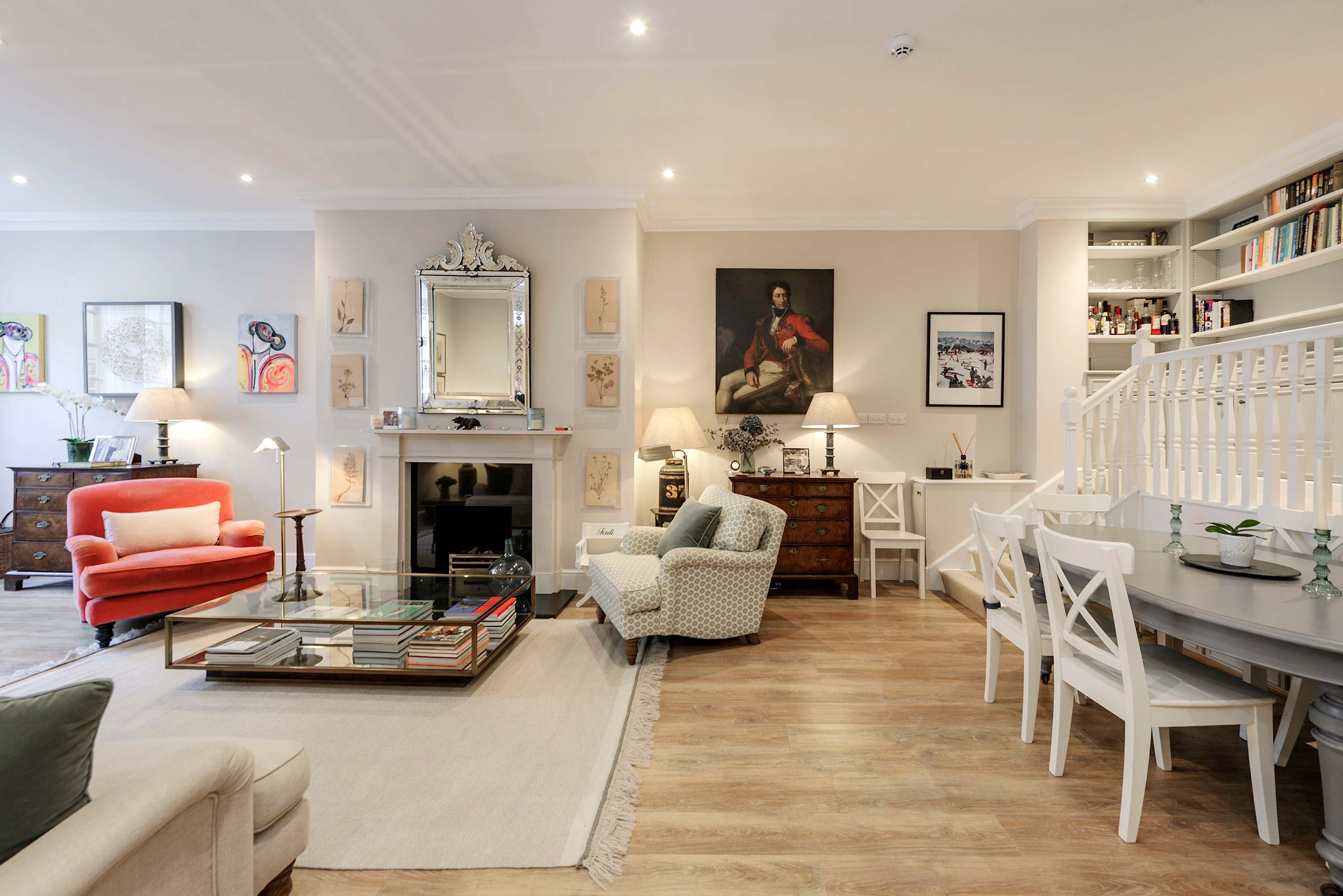 View Divine Mews House - South Kensington in Princes Gate Mews 52 SW7 2PR Divine Mews House - South Kensington in Princes Gate Mews 52 SW7 2PR - Property image 5 - VivreStays