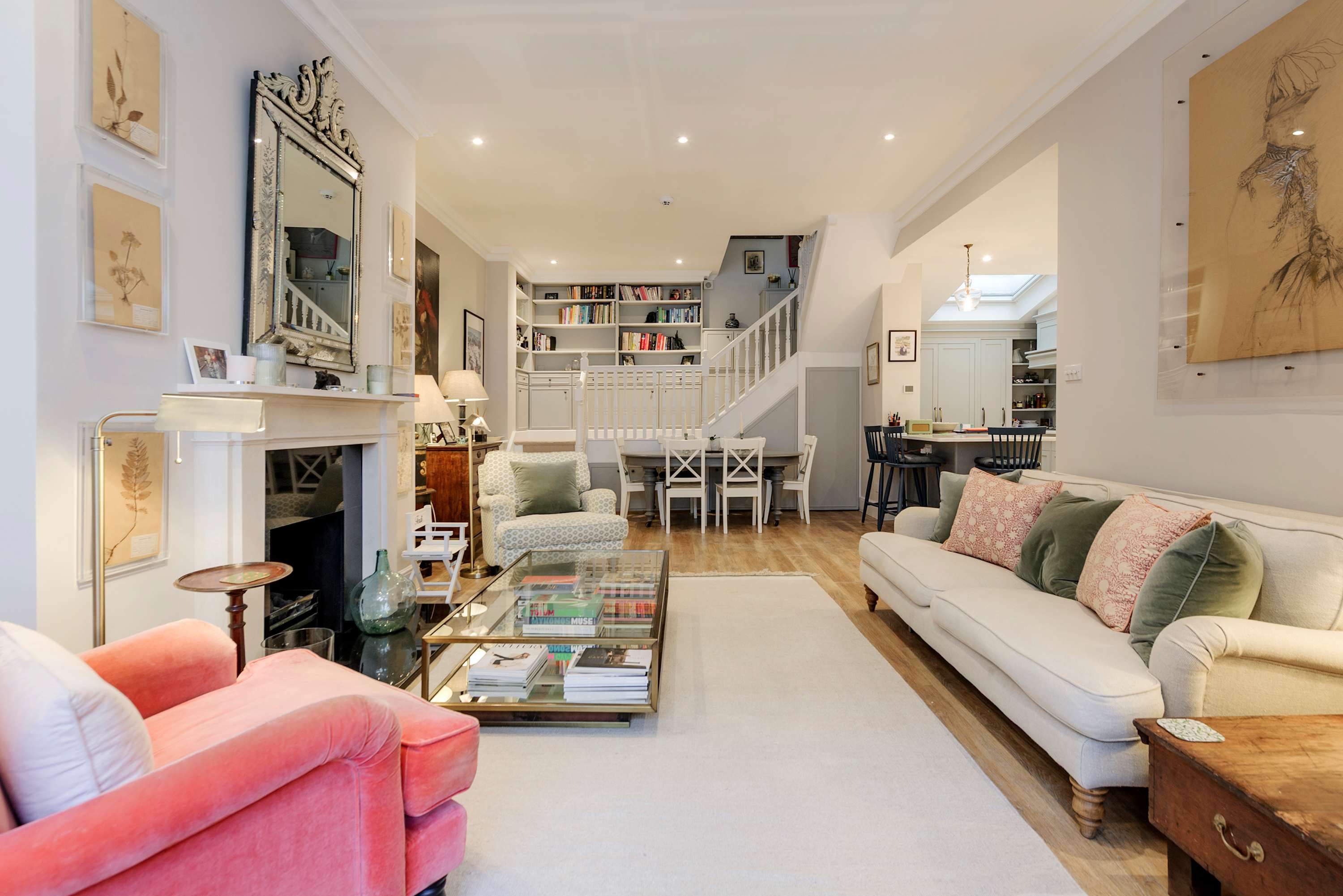 Divine Mews House - South Kensington serviced apartment - London - VivreStays