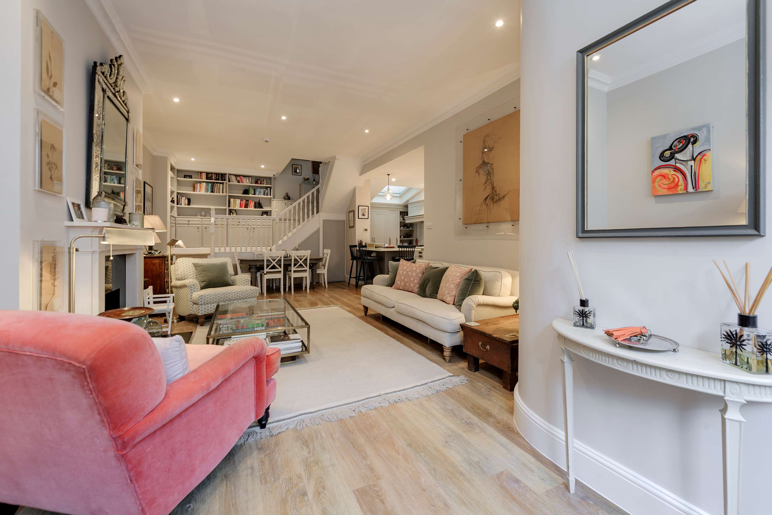 View Divine Mews House - South Kensington in Princes Gate Mews 52 SW7 2PR Divine Mews House - South Kensington in Princes Gate Mews 52 SW7 2PR - Property image 21 - VivreStays