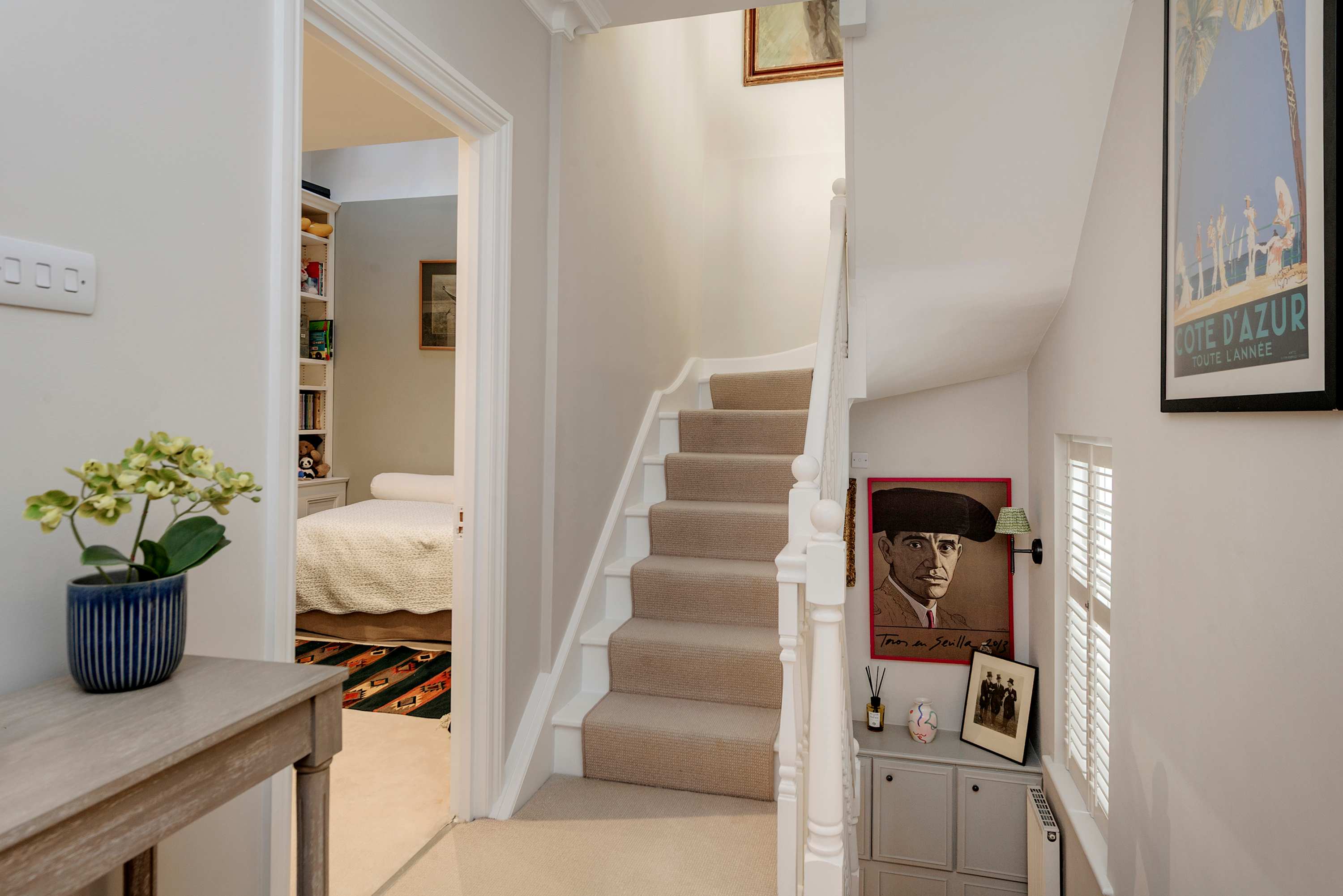 View Divine Mews House - South Kensington in Princes Gate Mews 52 SW7 2PR Divine Mews House - South Kensington in Princes Gate Mews 52 SW7 2PR - Property image 36 - VivreStays
