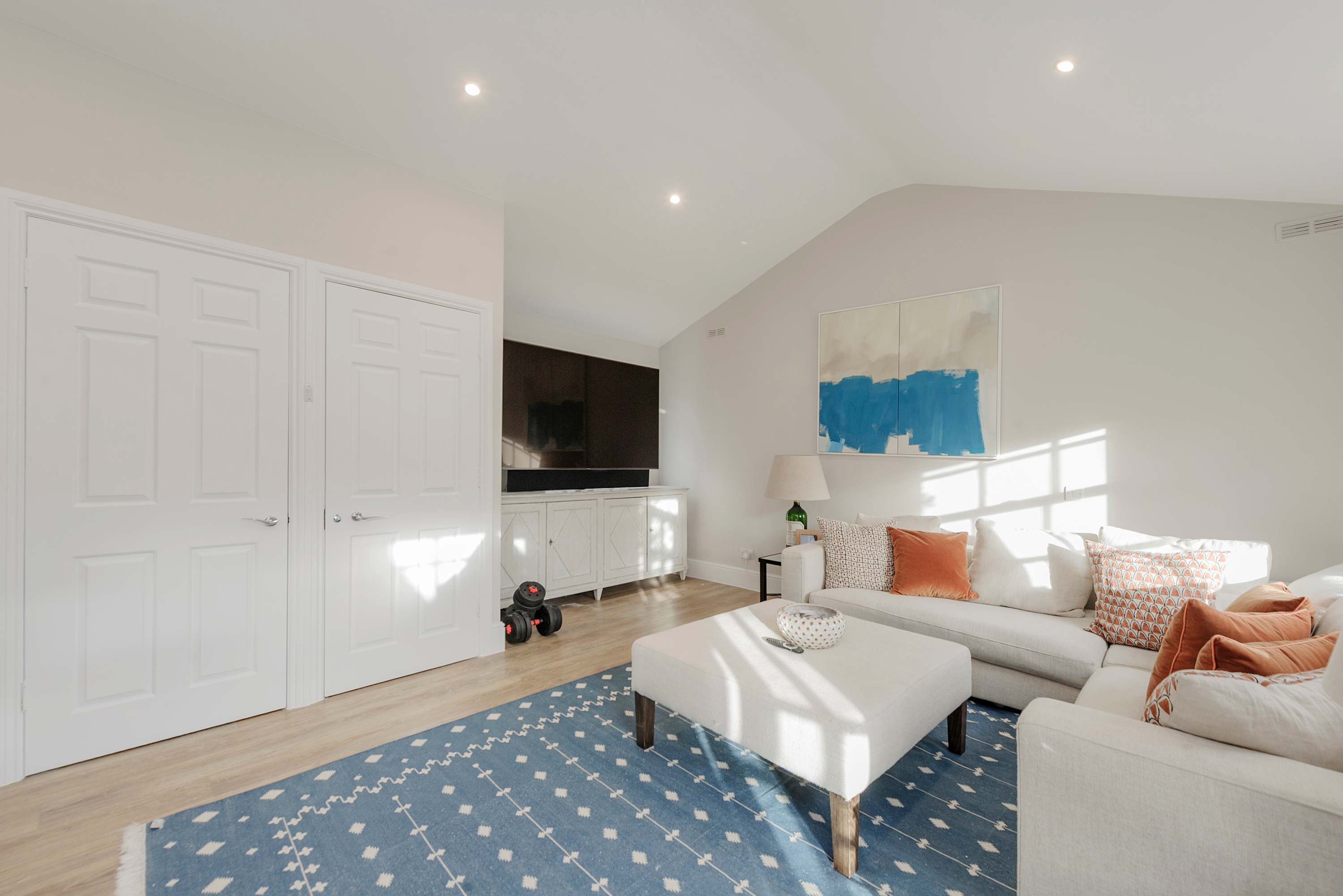 View Divine Mews House - South Kensington in Princes Gate Mews 52 SW7 2PR Divine Mews House - South Kensington in Princes Gate Mews 52 SW7 2PR - Property image 29 - VivreStays