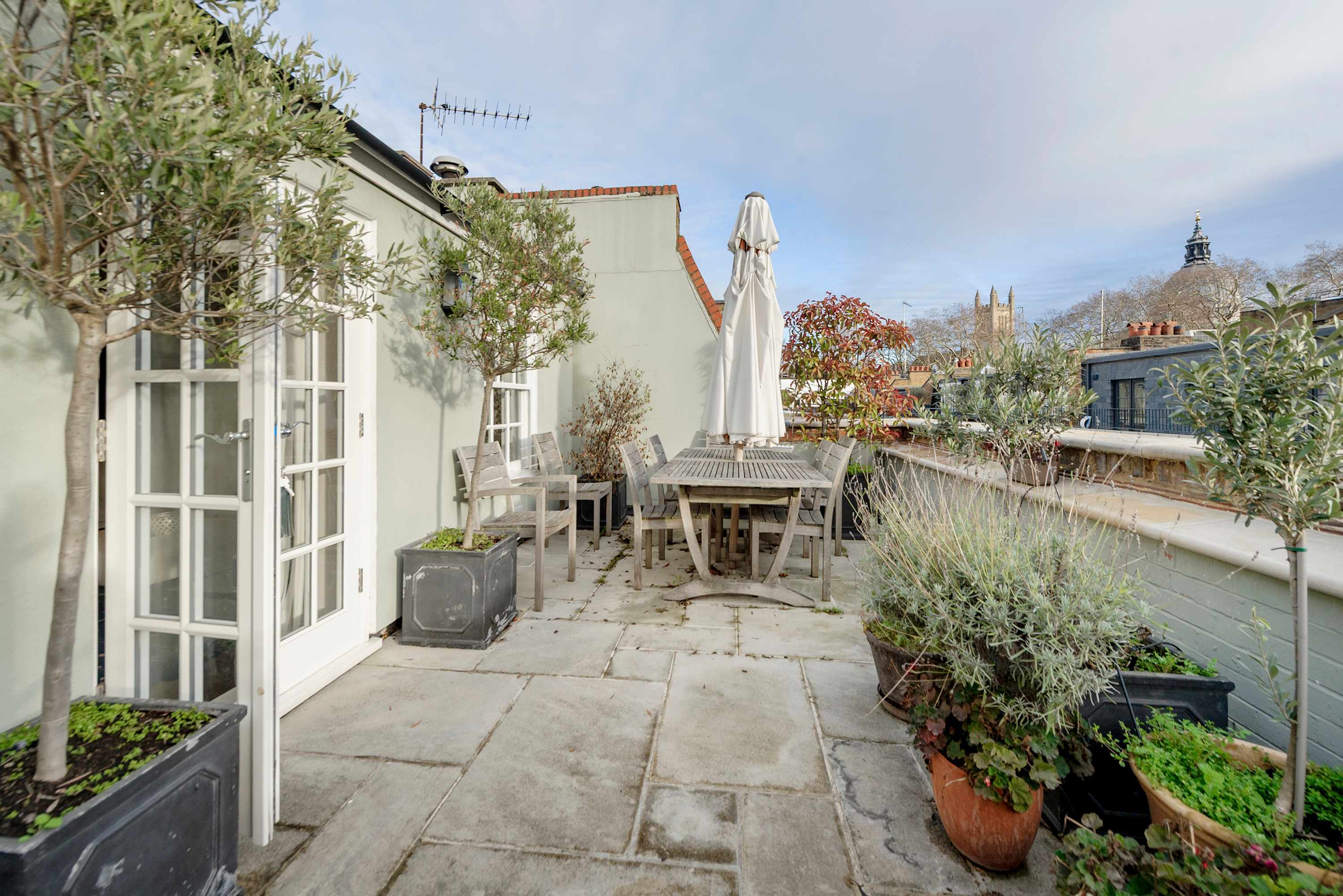 View Divine Mews House - South Kensington in Princes Gate Mews 52 SW7 2PR Divine Mews House - South Kensington in Princes Gate Mews 52 SW7 2PR - Property image 31 - VivreStays