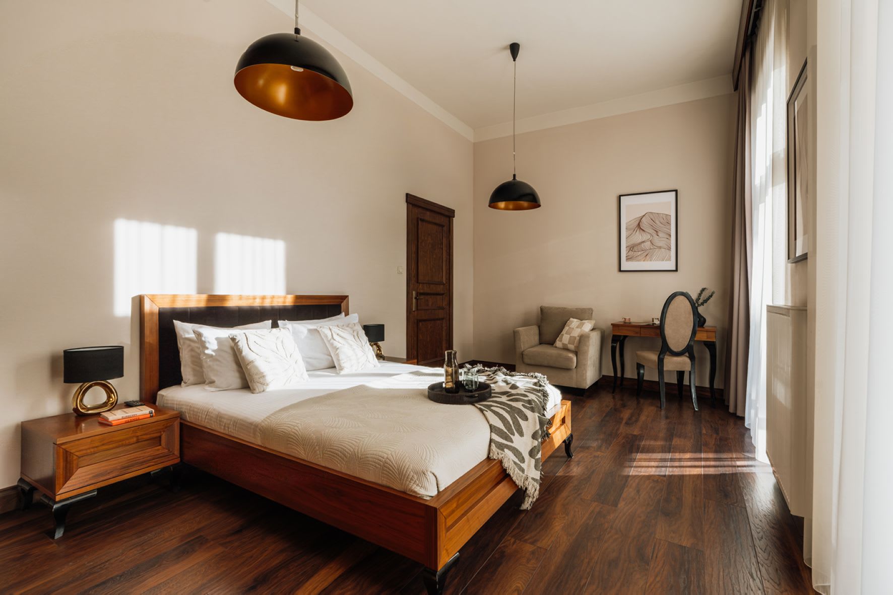 Executive Apartment with king-size bed — Kraków, Lesser Poland — vacation rental