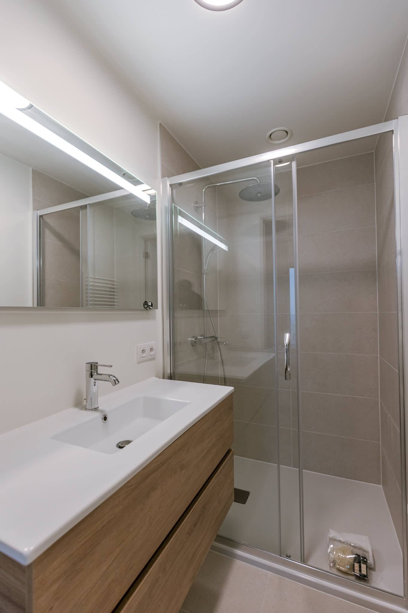 MOROWW Ostend · Seaview · Ensuite · Parking - Foto 26