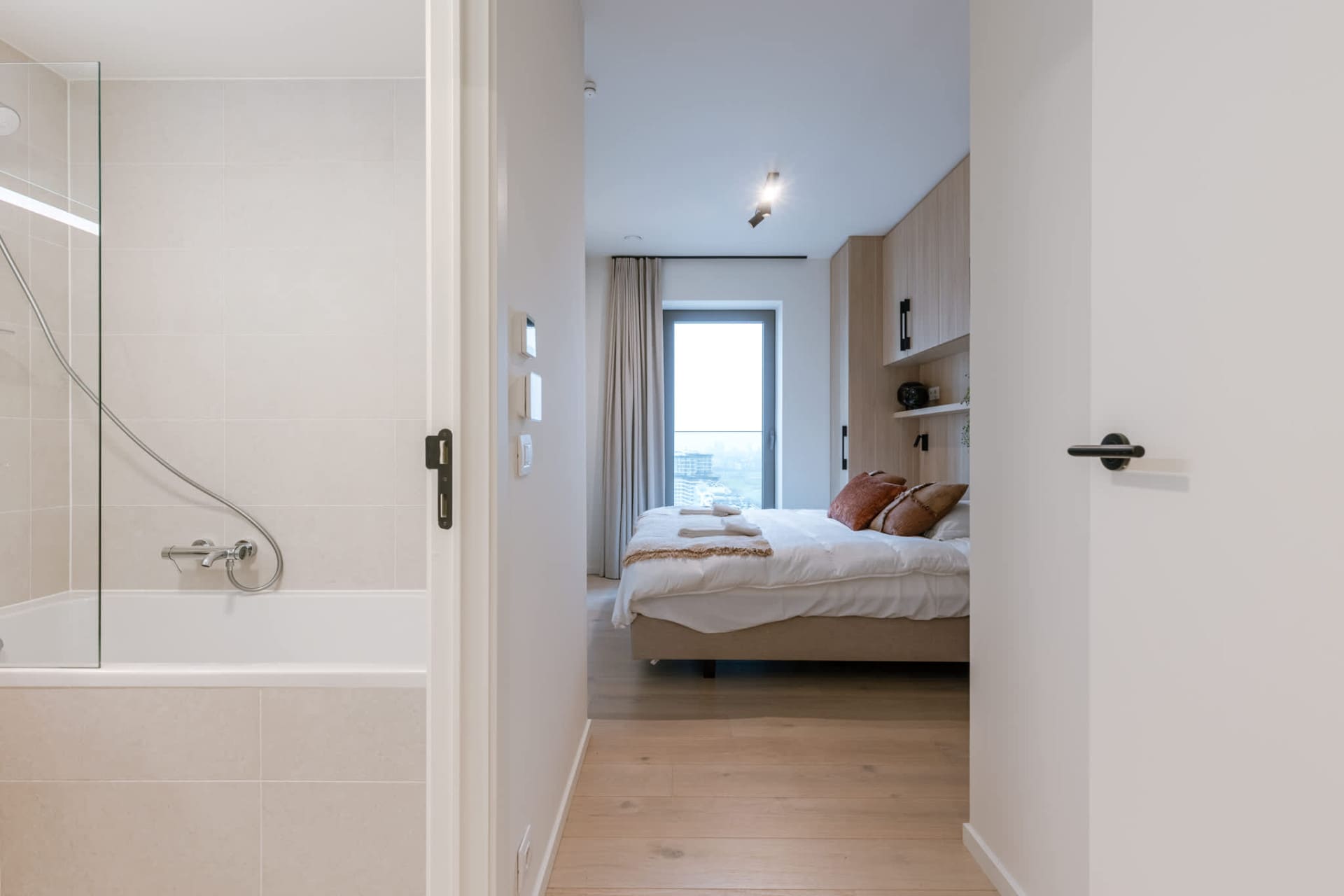 MOROWW Ostend · Seaview · Ensuite · Parking - Foto 21